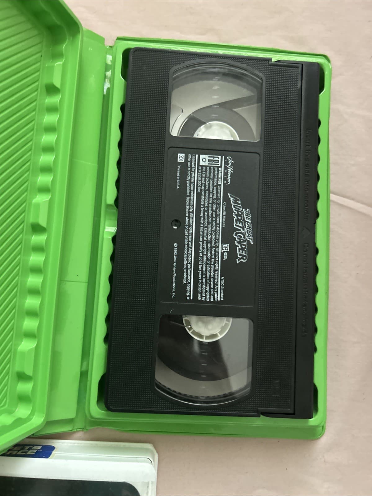 lot of 3 kids VHS Muppet treasure Island, the great Muppet caper And From Space - Thumbnail 4