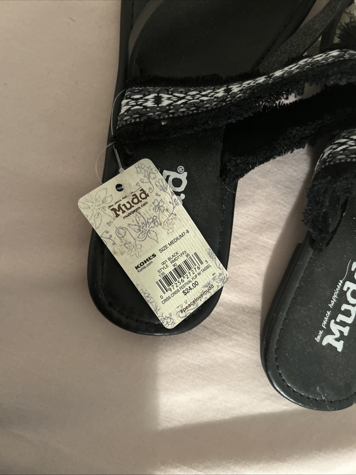 Women’s Mudd Black and White Sandals With Tassel Medium 7-8 NWT - Thumbnail 2