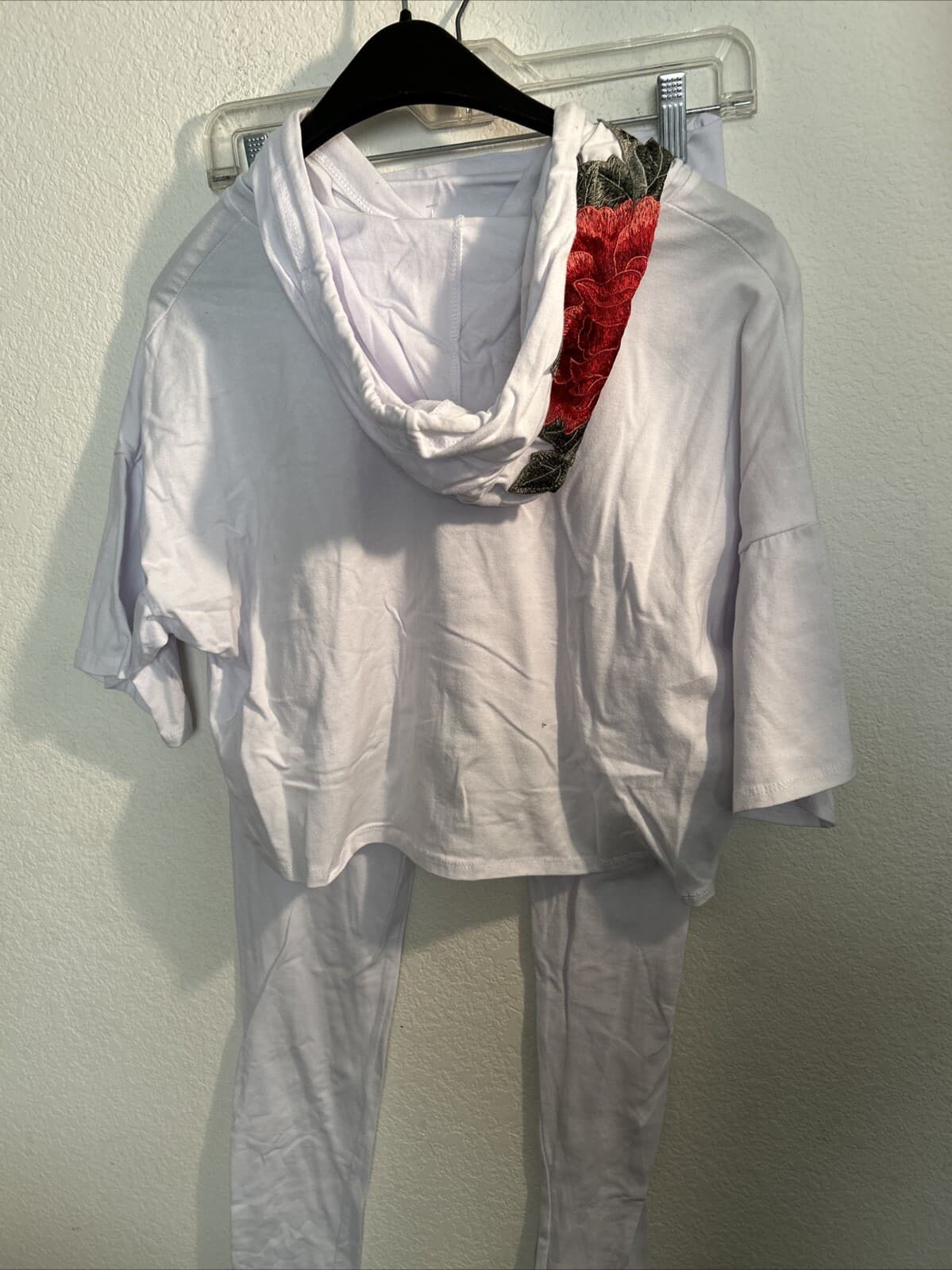 Women’s 2 Piece Outfit NWT White Large - Thumbnail 4