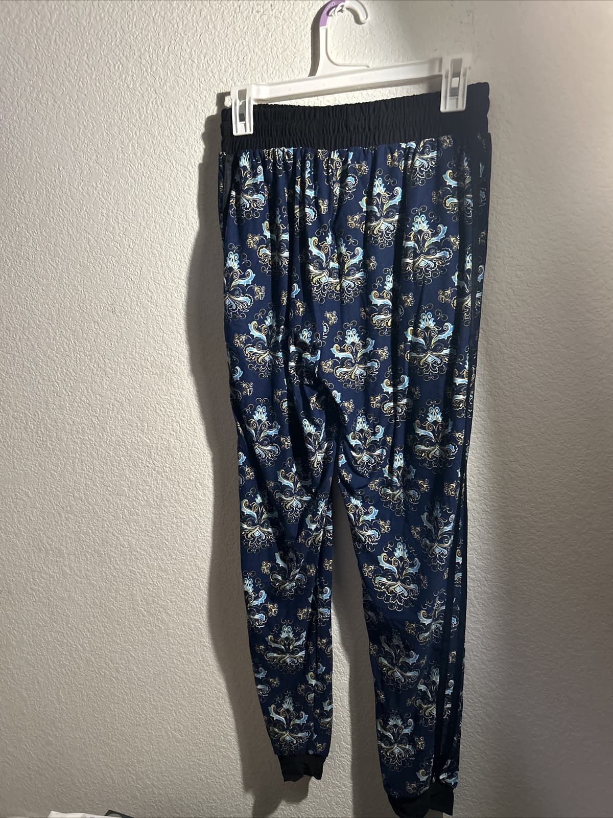 Women’s Joggers NWT L/Xl Blue Multi Color - Thumbnail 4