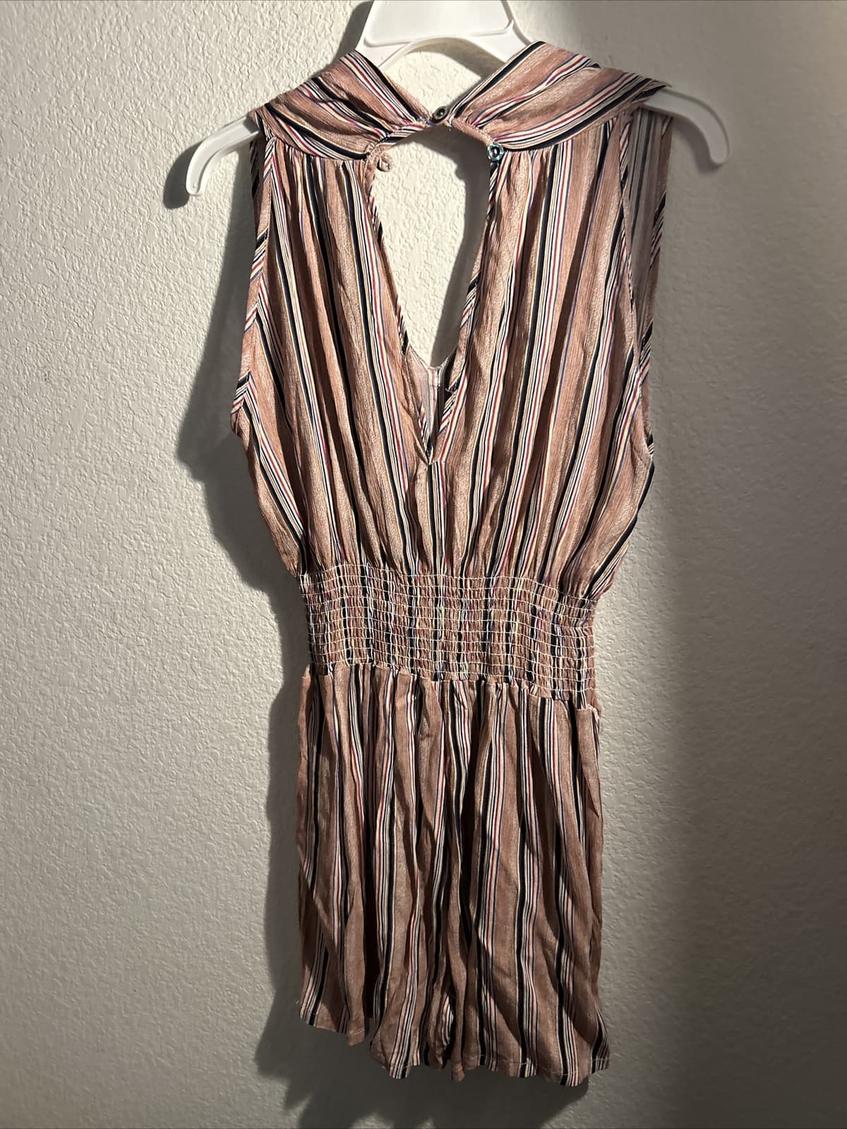 Women’s Romper NWT L/XL NWT - Thumbnail 2