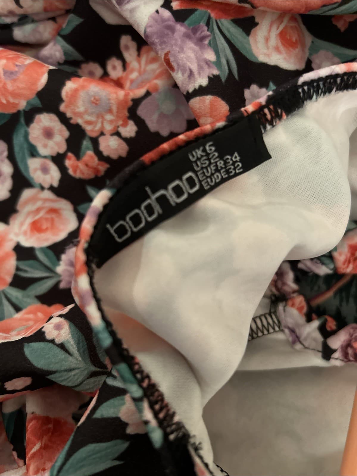 Floral Boohoo Size 2 Women’s Romper NWT - Thumbnail 3