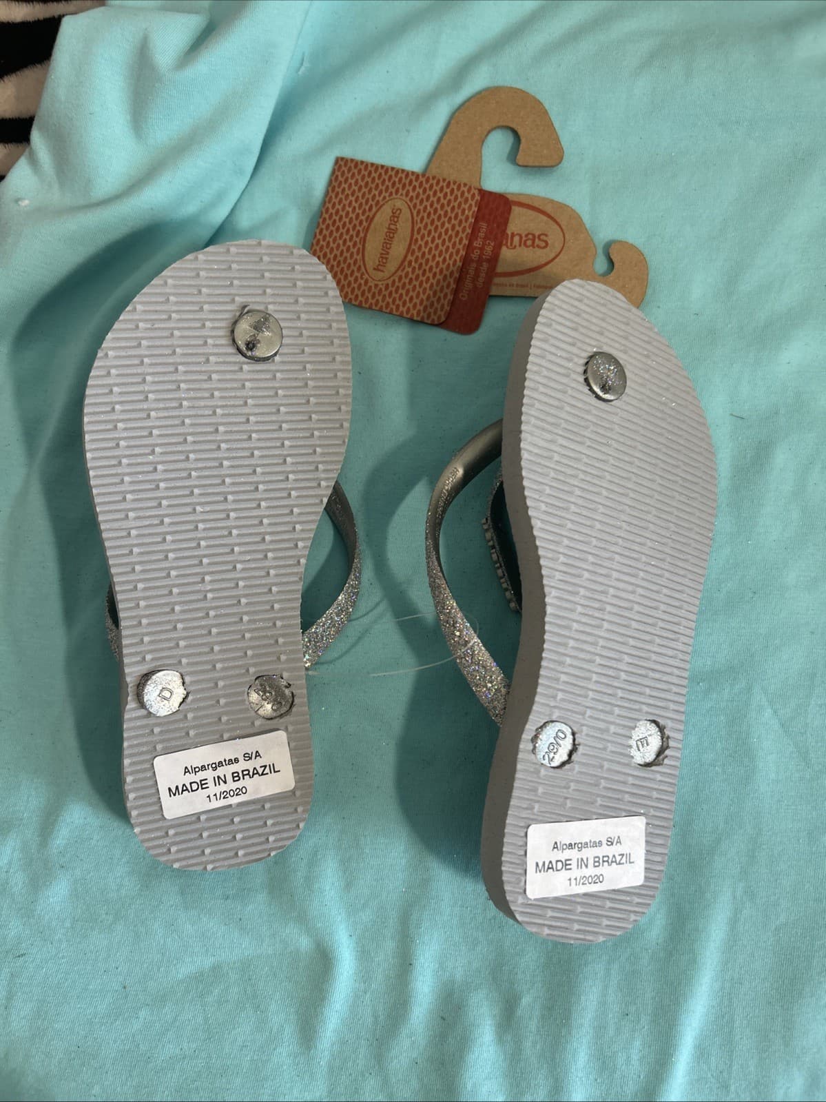 Havaianas 13C/1Y Ice Gray NWT Kids Flip Flops - Thumbnail 3