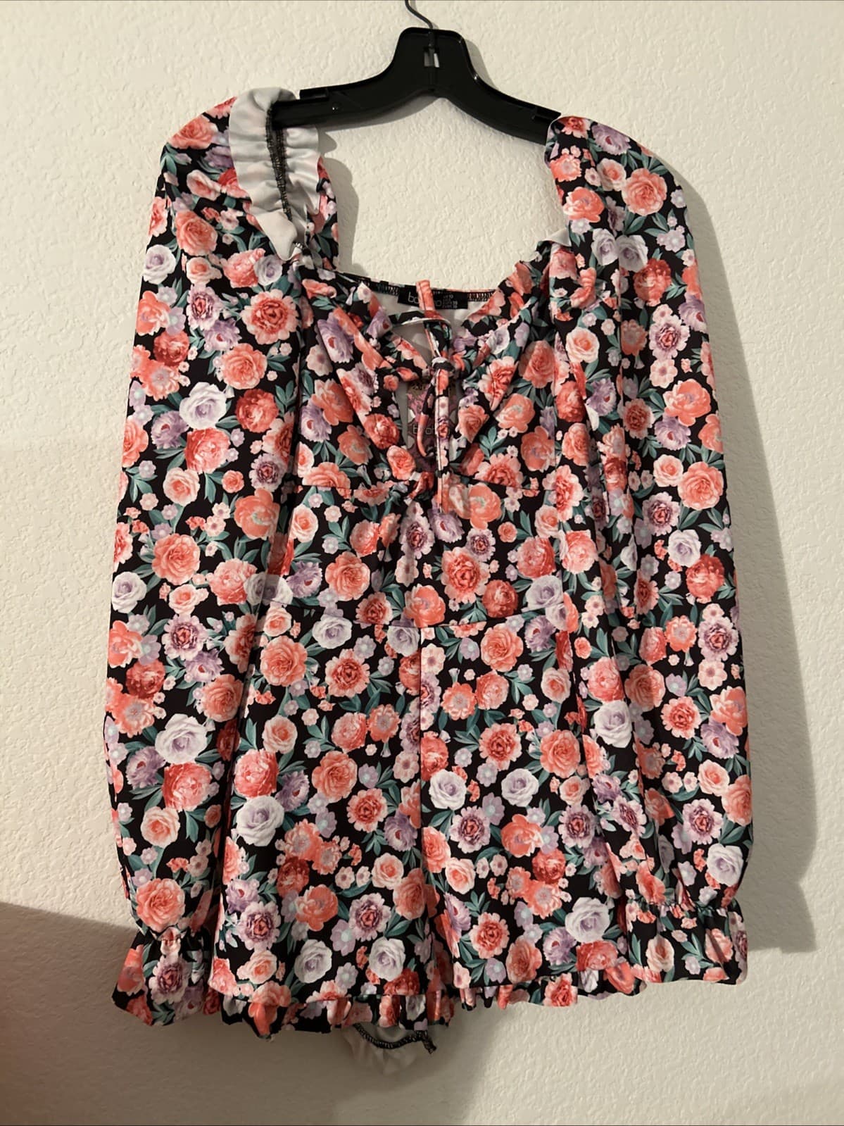 Floral Boohoo Size 6 Women’s Romper NWT - Thumbnail 2