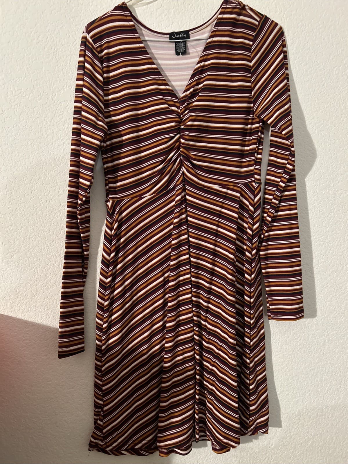 Women’s Medium Long Sleeve Dress New Justify