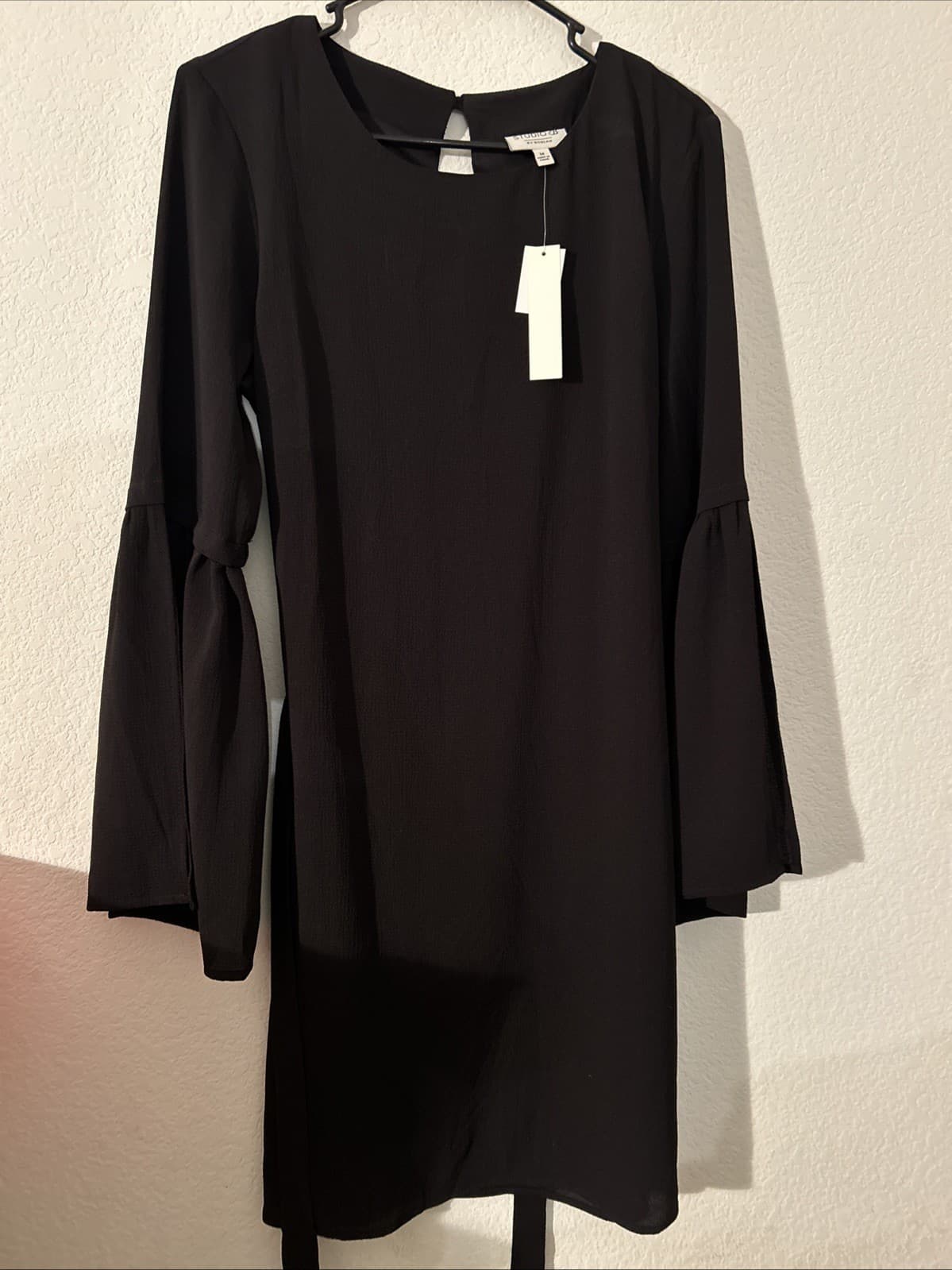 Women’s Medium Black Dress NWT