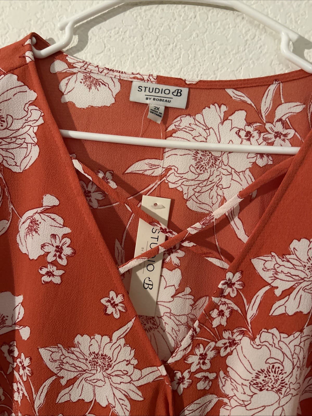 Women’s 2X Top NWT Studio b - Thumbnail 2