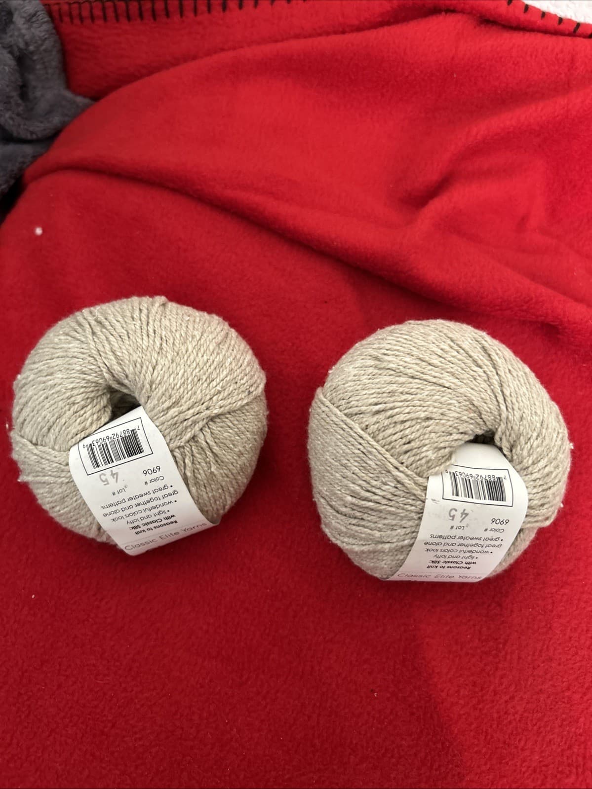 3 Classic Elite Yarn CLASSIC SILK Beige 50% Cotton 30% Silk 20% Nylon 50g 135yds - Thumbnail 2
