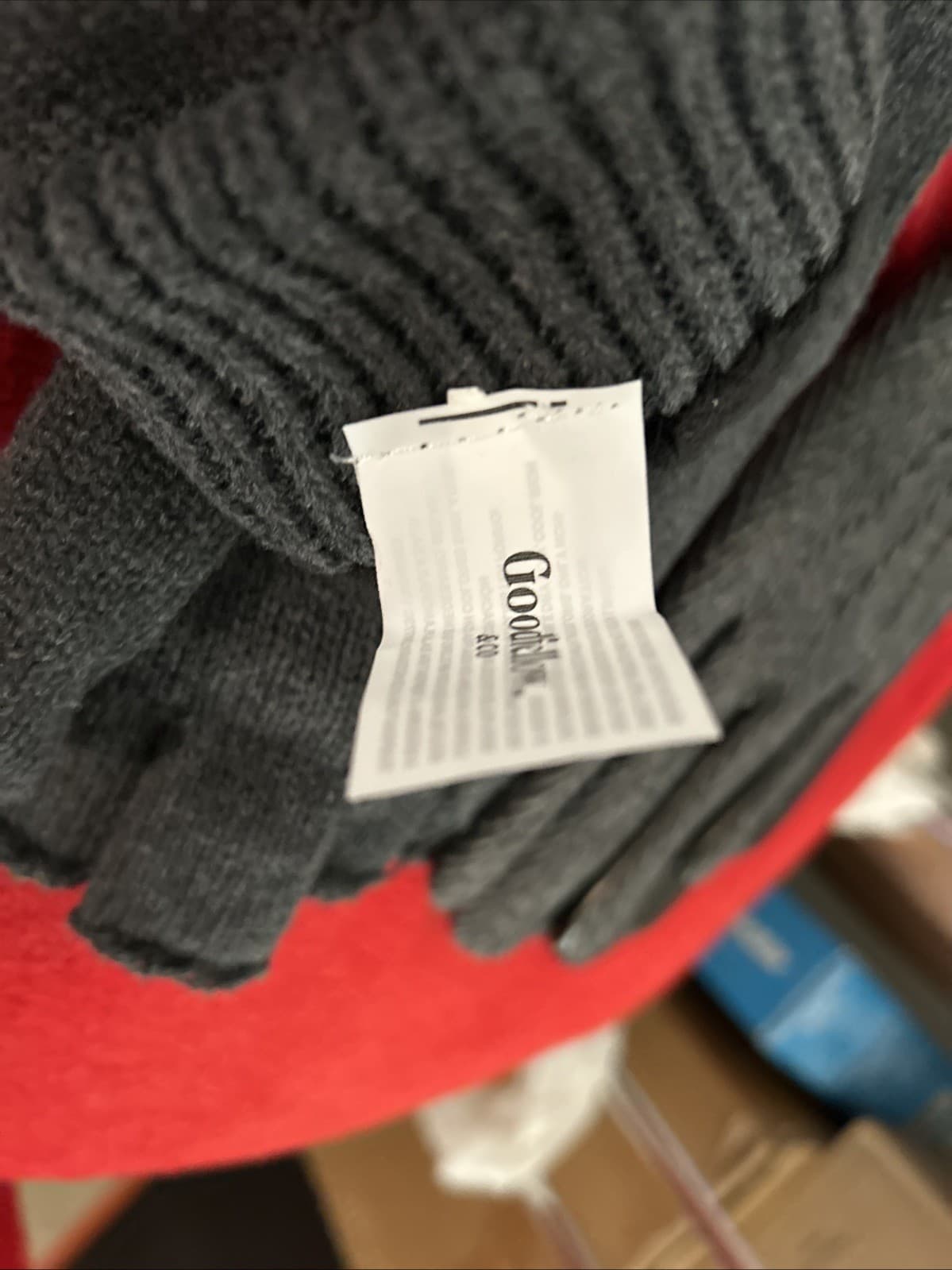 2 Pairs Of Men’s Goodfellow & Co Gloves Gray And Black New M/L - Thumbnail 4