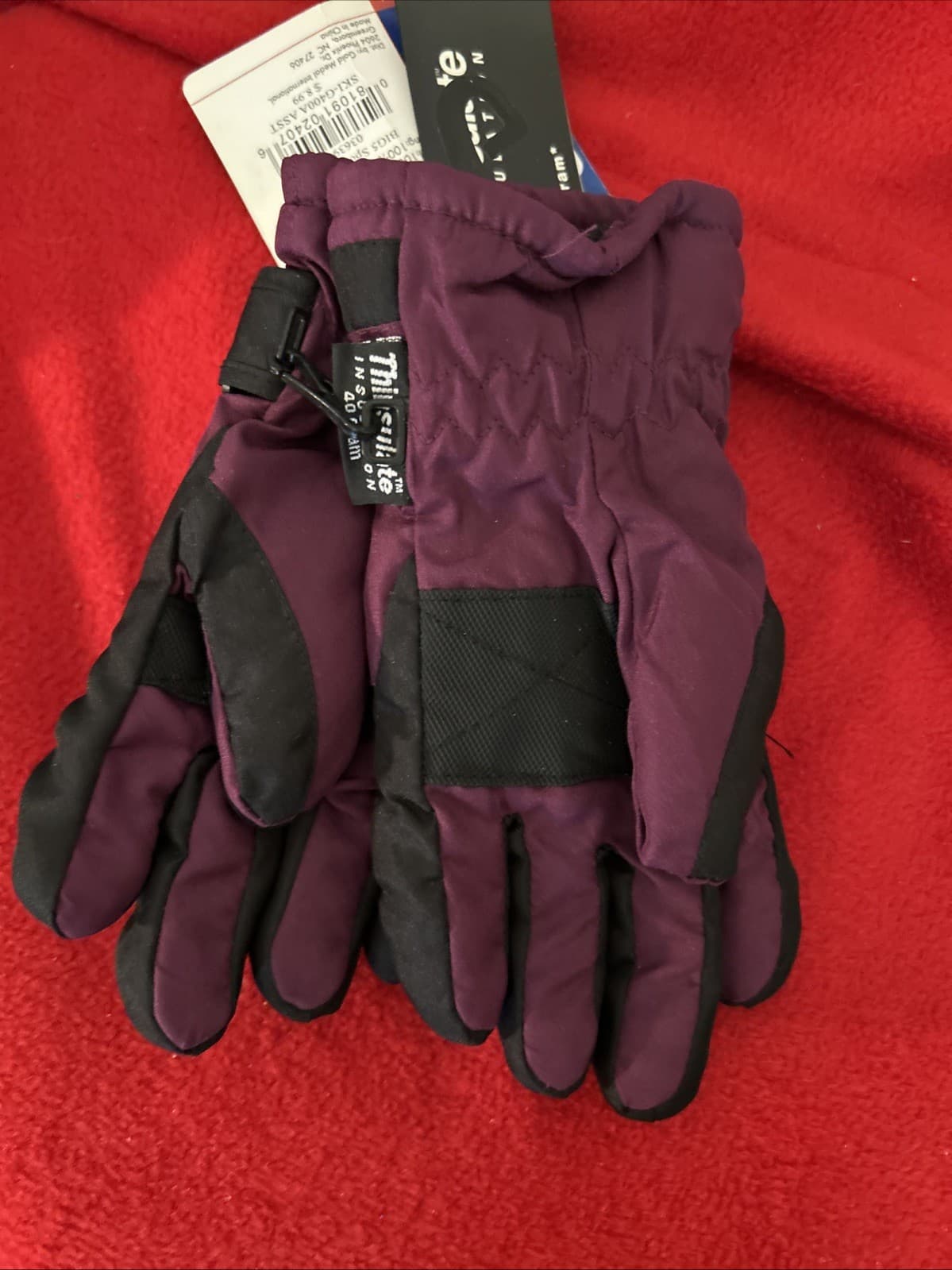Girls Polar Extreme Thins are Insulation Gloves NWT Size 8-10 Purple - Thumbnail 2