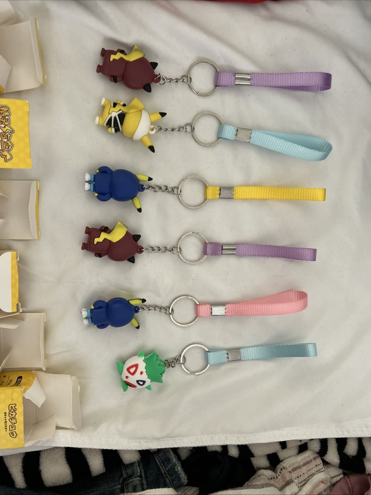 Lot Of 6 Pokémon Keychains New - Thumbnail 4