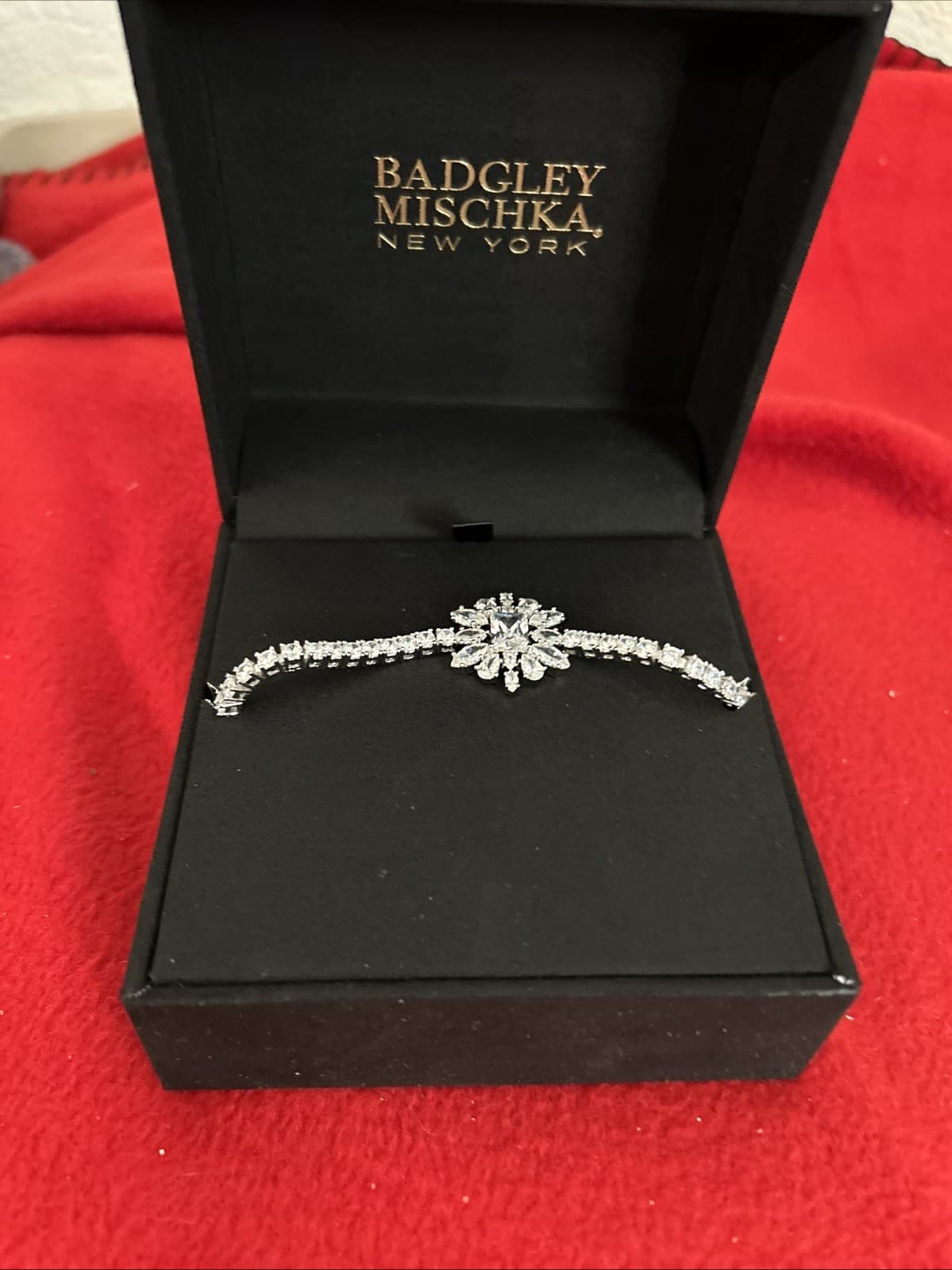 NIB BADGLEY MISCHKA NEW YORK Faceted Rhinestone Bracelet * STUNNING * - Thumbnail 2
