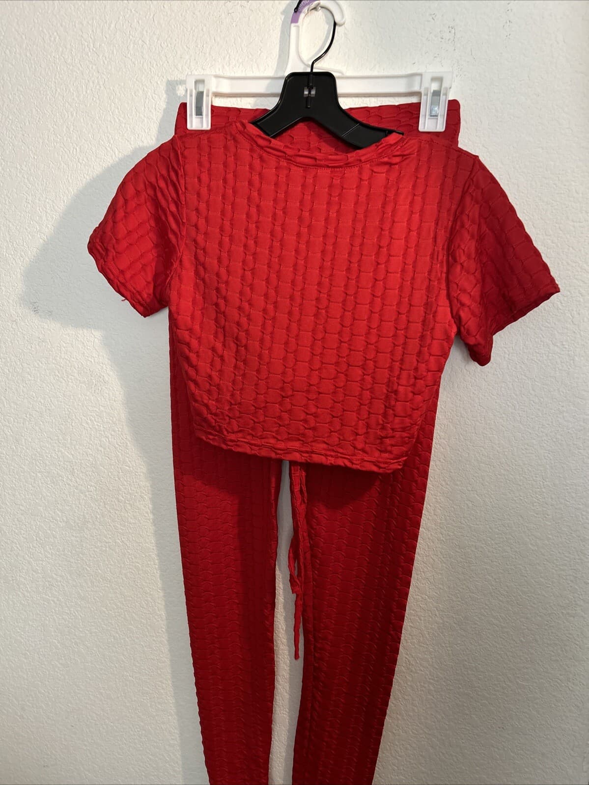 Women’s 2 Piece Outfit One Size Fits Most NWT Rich & Rogue Red - Thumbnail 2
