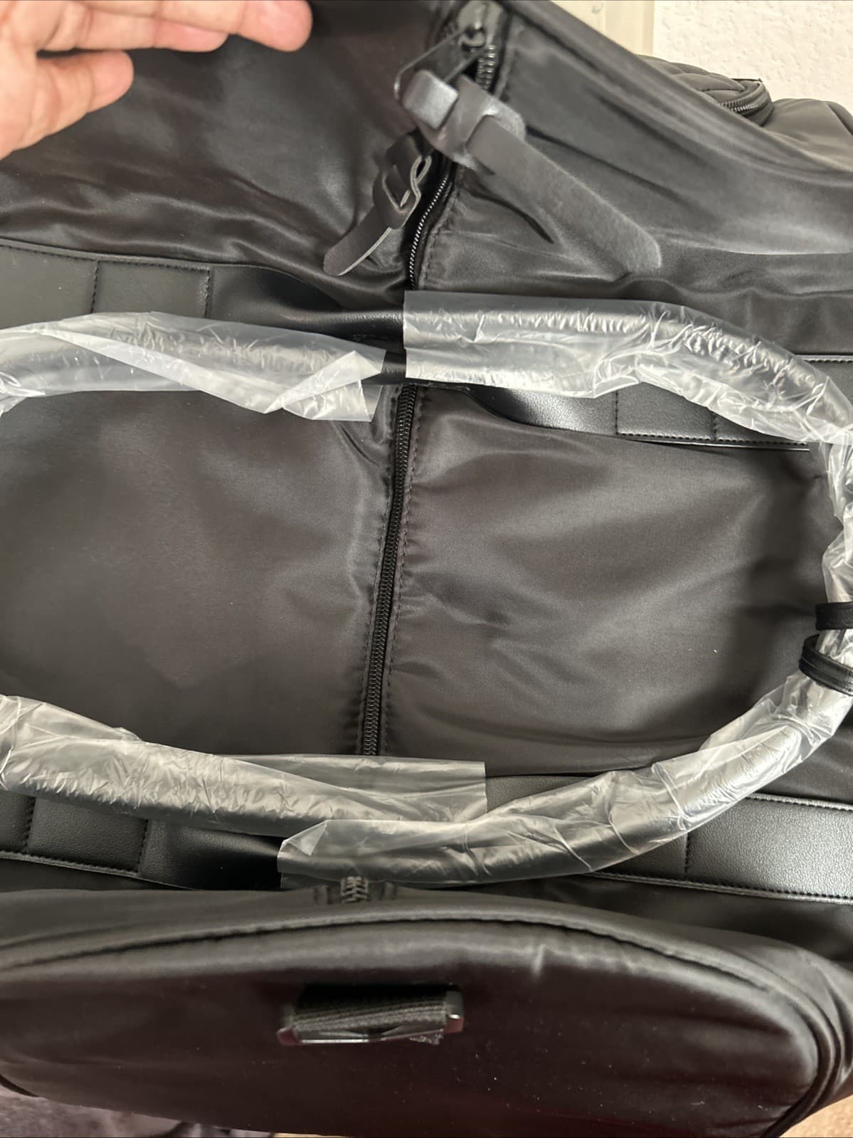 Yaamava Black Duffle Bag New - Thumbnail 2