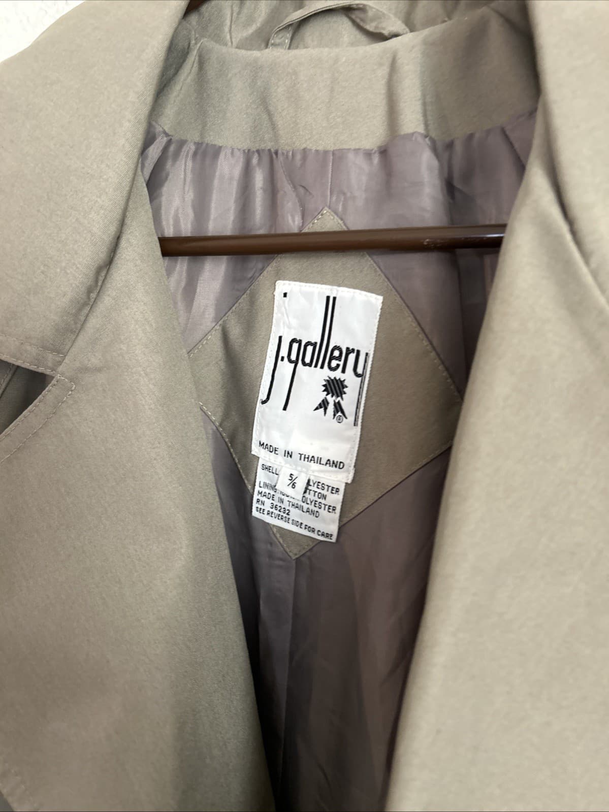Women's J Gallery Double Breasted Rain Trench Coat Jacket Color Beige Size 5/6 - Thumbnail 2