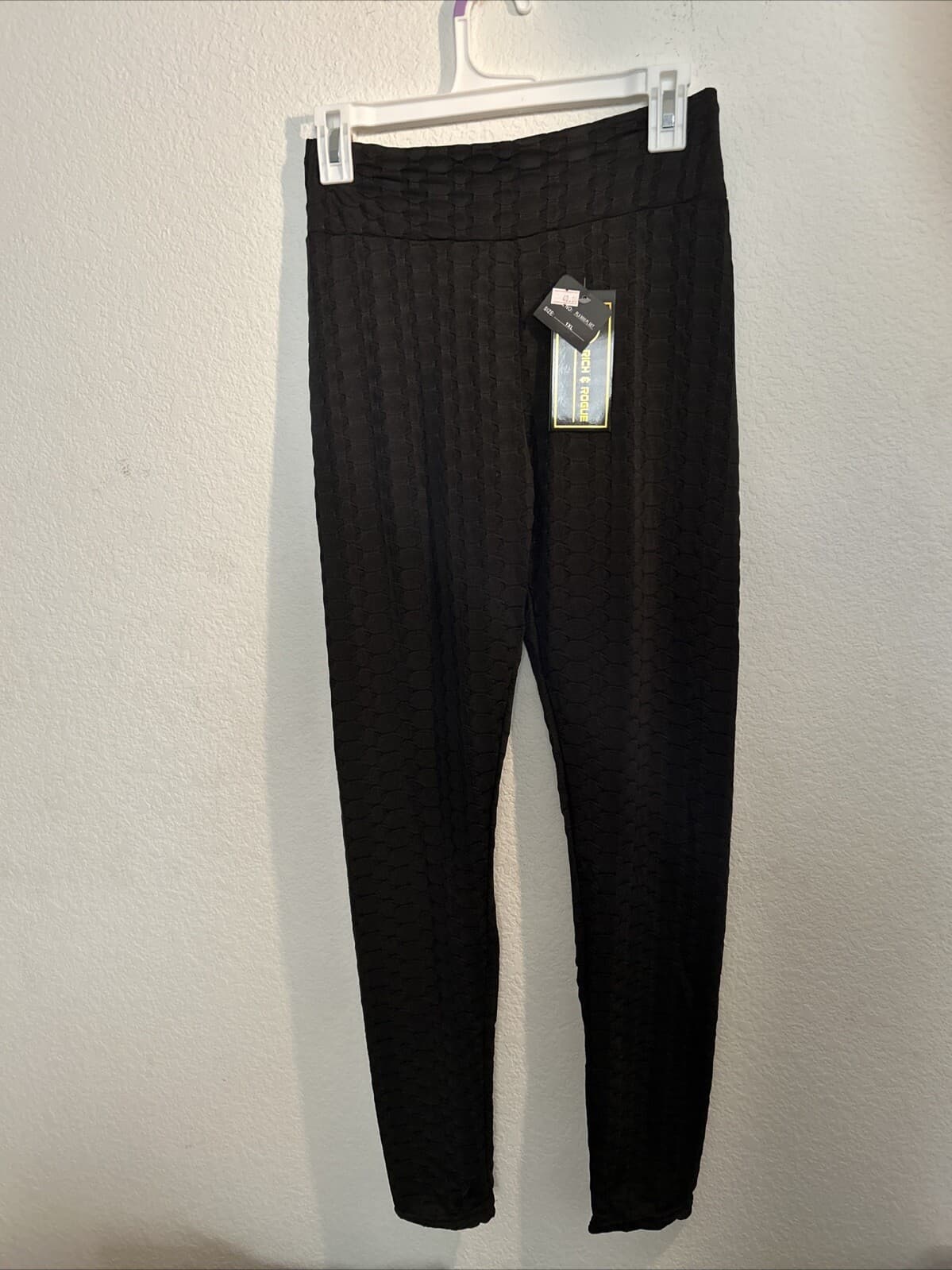 Women’s 2 Piece Outfit 1x NWT Rich & Rogue Black - Thumbnail 4