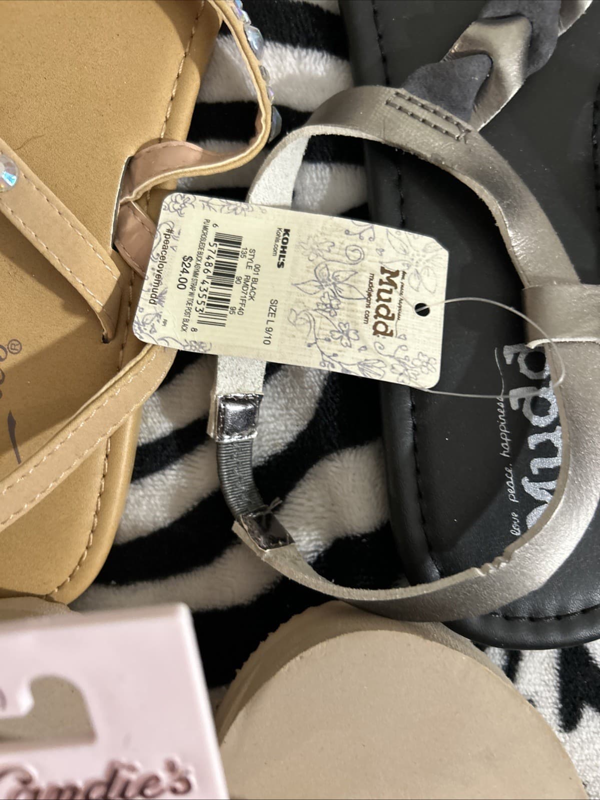 Lot Of 3 Sandals Mudd And Candies Large 9-10 - Thumbnail 3