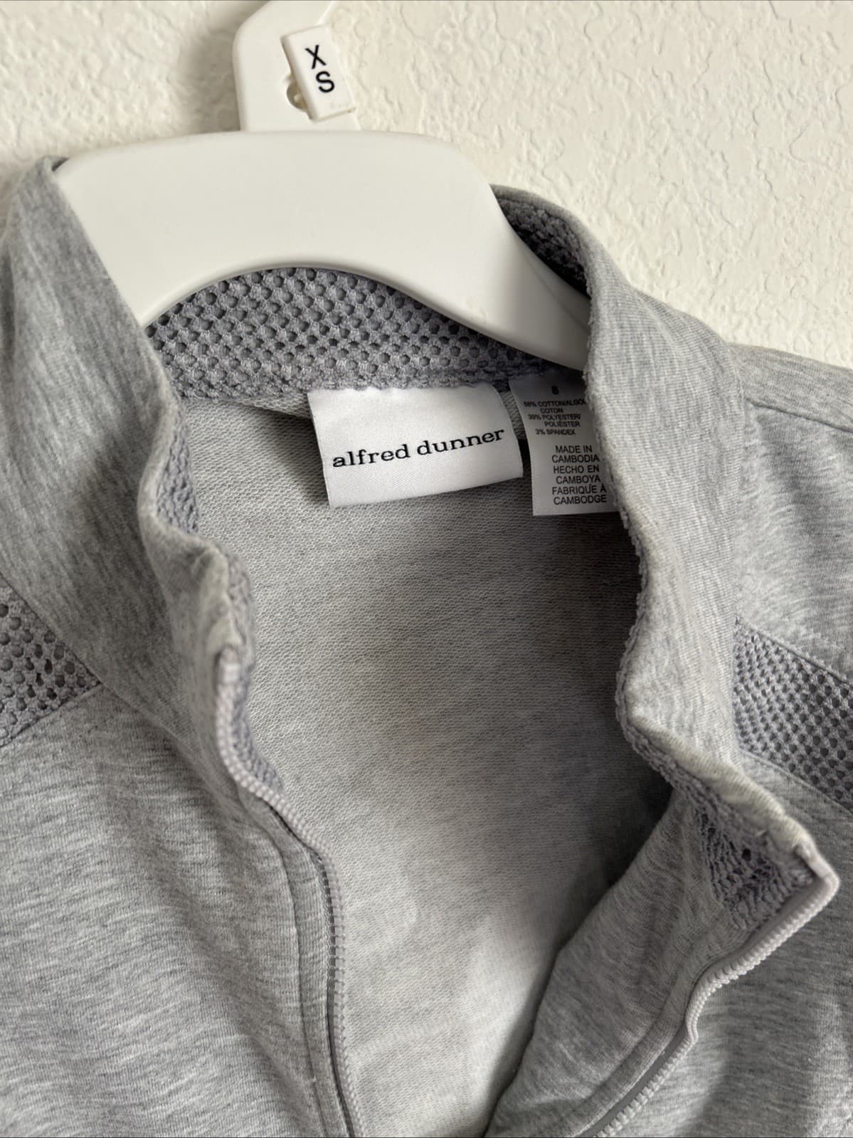 Women’s 2 Piece Outfit Size 8 Grey New Sweatsuit - Thumbnail 2
