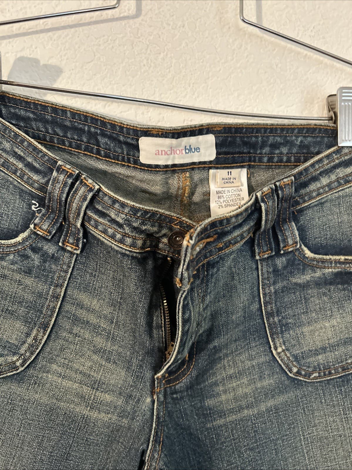 Women’s Vintage Anchor Blue Capri Jeans Size 11 NWT - Thumbnail 2