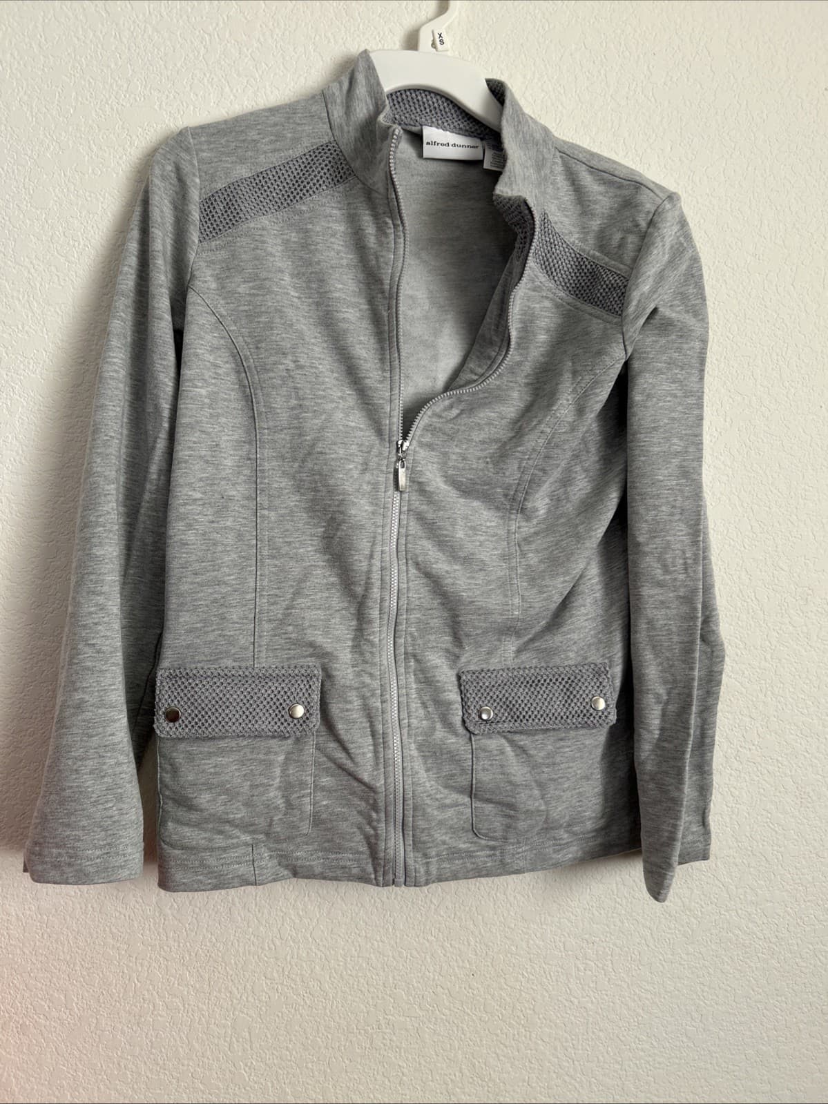 Women’s 2 Piece Outfit Size 8 Grey New Sweatsuit
