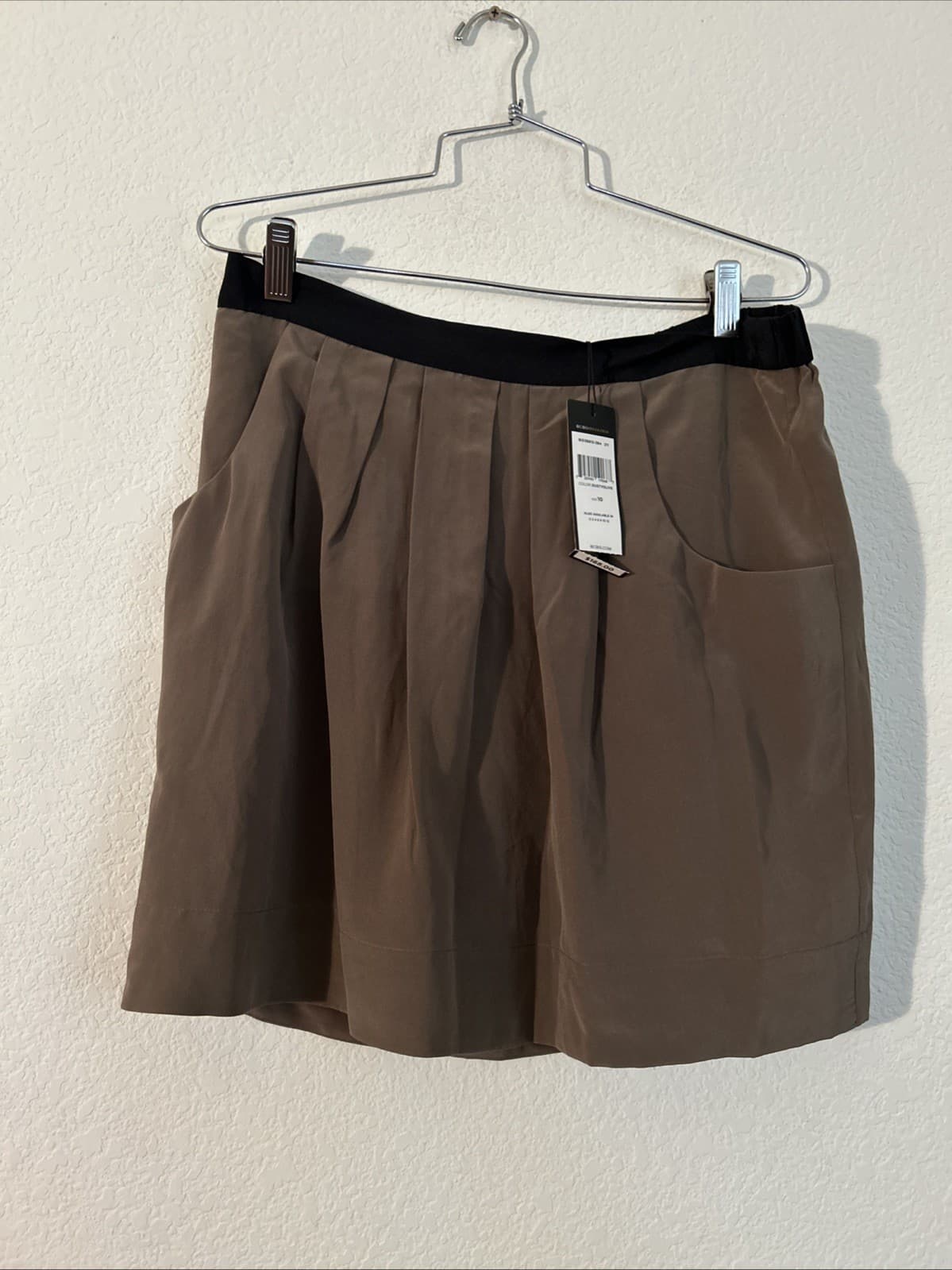 Women’s Dusty Olive Skirt NWT BCBGMAXAZRIA $168