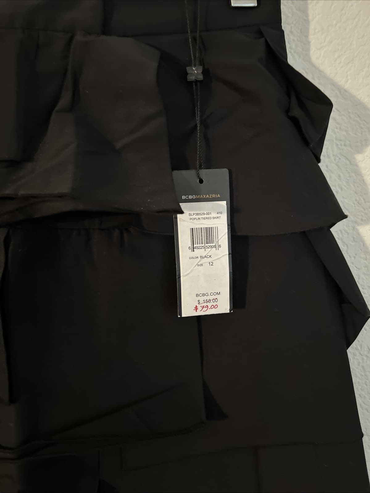 Women’s BCBGMAXAZRIA Black Poplin Tiered Skirt NWT Size 12 - Thumbnail 3