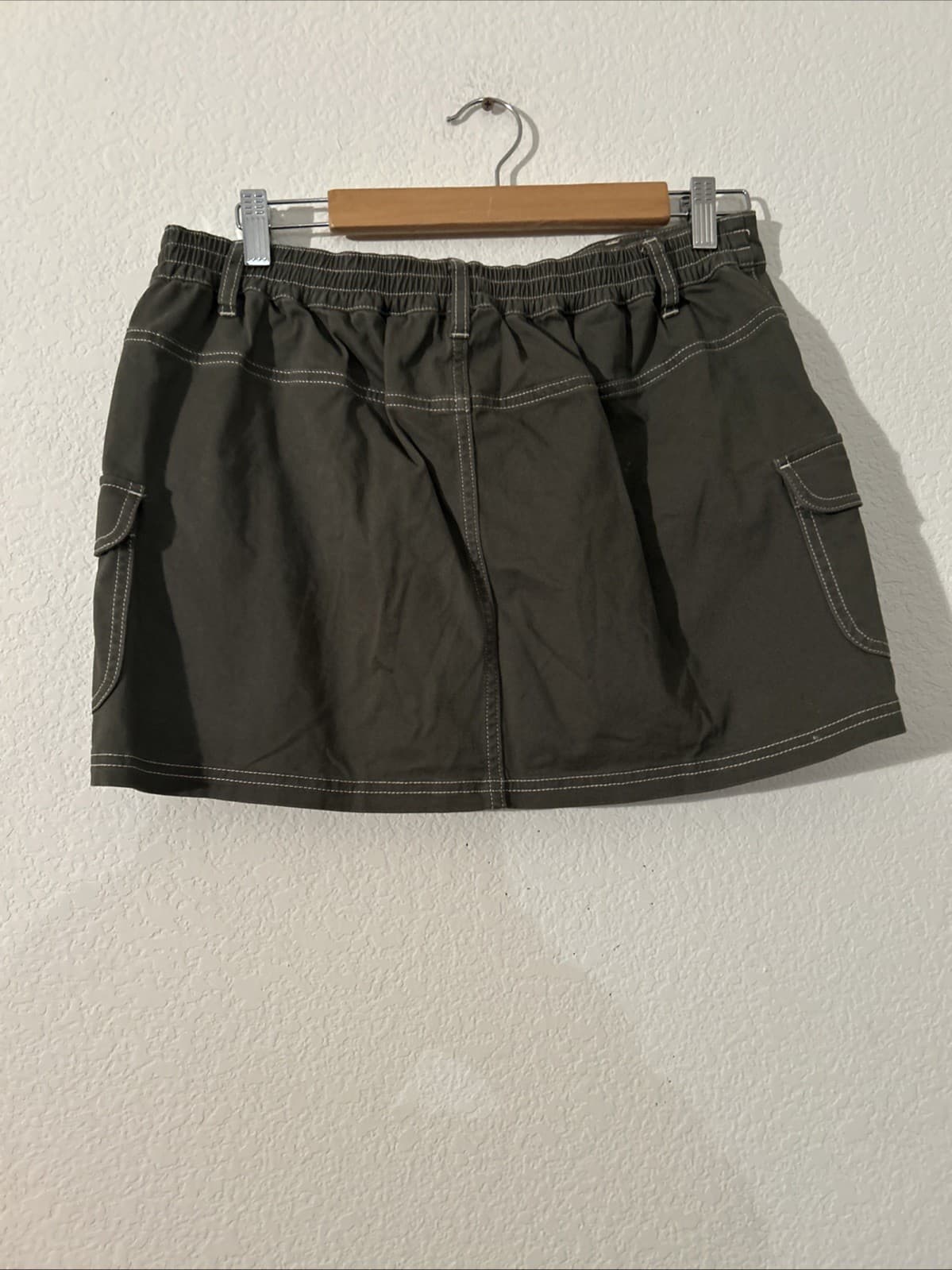 Women’s Size 10 Mini Skirt Wild Fable New Olive Green - Thumbnail 2