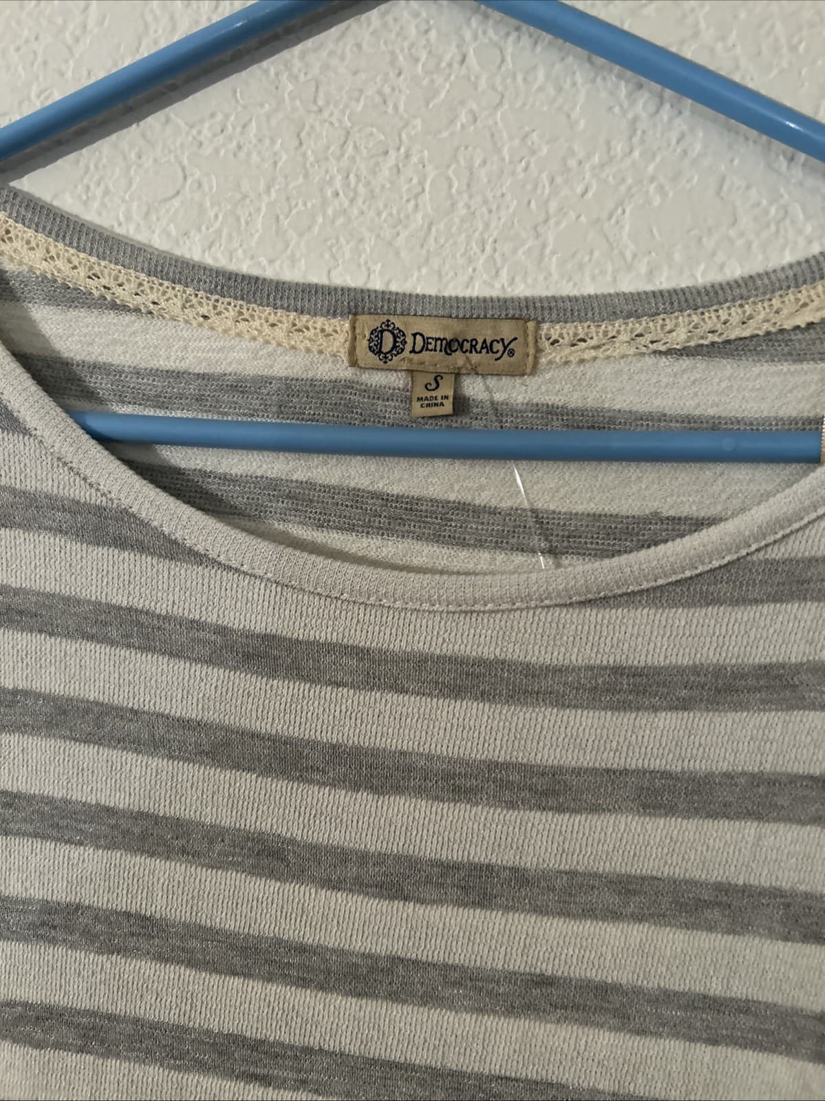 Women’s Small Democracy Top New Flared Sleeves - Thumbnail 2