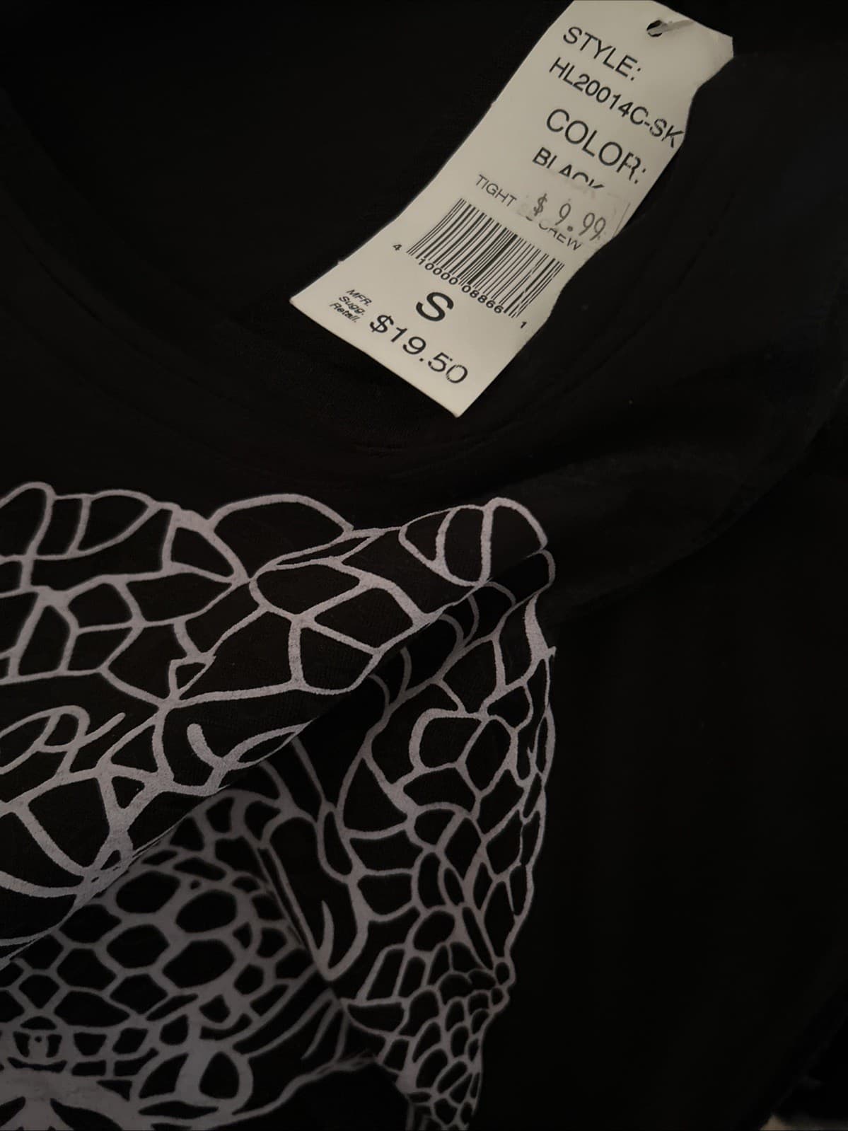 Women’s Small Tshirt NWT - Thumbnail 4