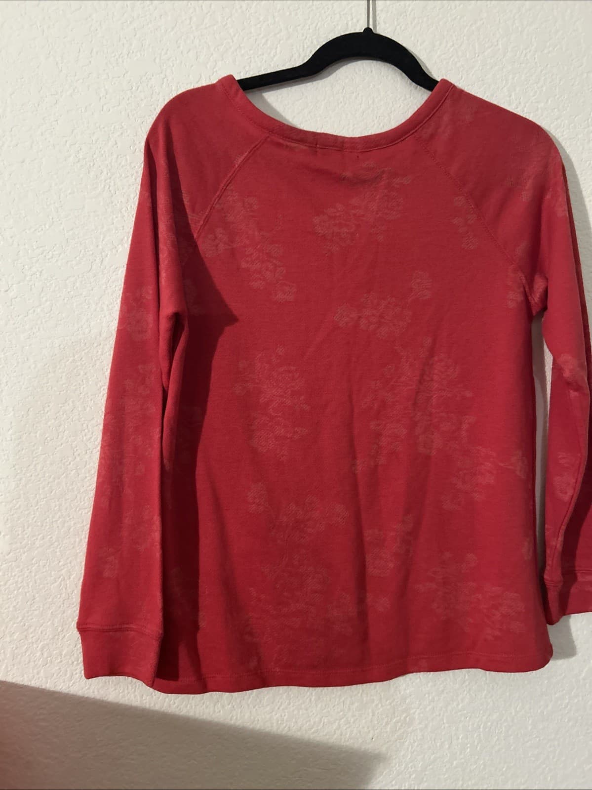Angels Small Red Sweater NWOT Women’s - Thumbnail 4