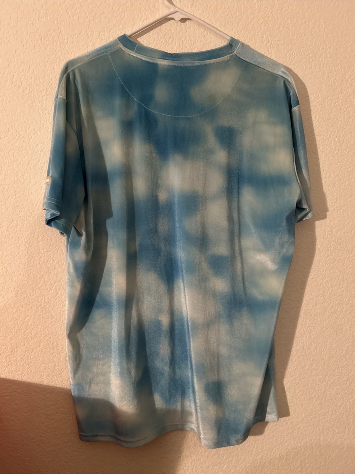 Men’s Tie Dye Velour Blue Shirt NWT Small - Thumbnail 3
