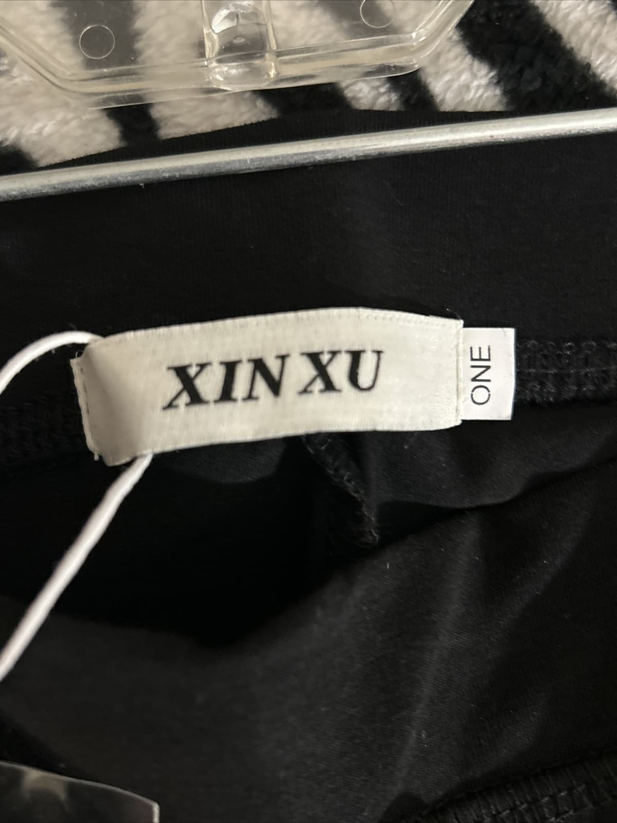 Xin Xu Black Leggings NWT One Size Women Plus Size Stretch Leggings - Thumbnail 4