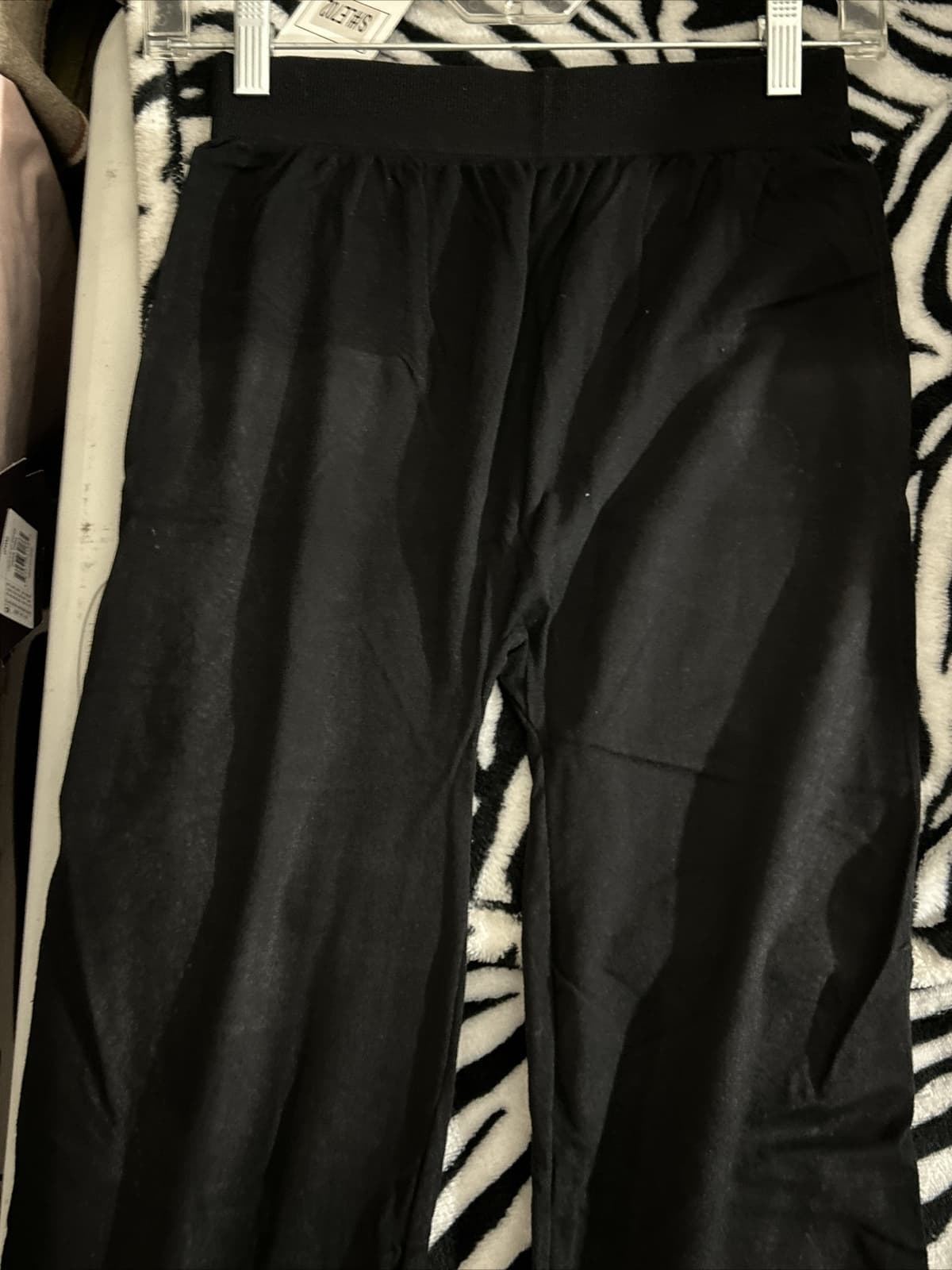 Women’s Small Black Leggings NWT Stretch - Thumbnail 2