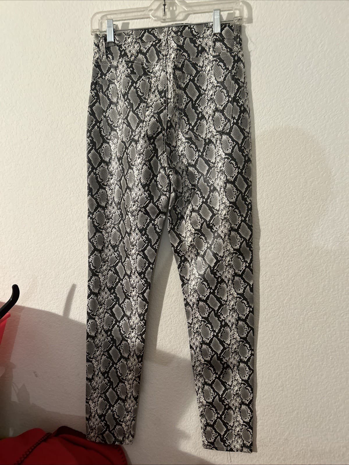 Women’s Pants Kendall+Kylie Size 28 NWT Highrise Animal Print Boomerang - Thumbnail 4