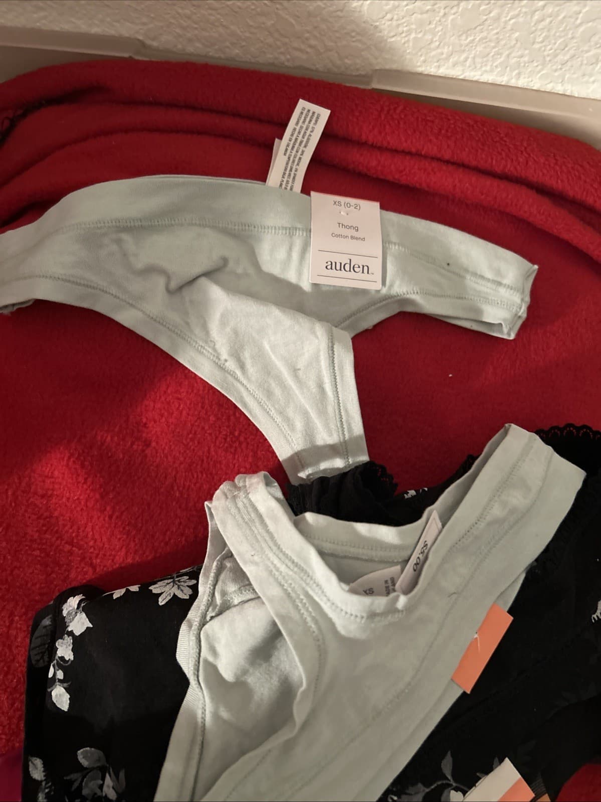 Lot Of 6 Women’s Assorted Underwear/Thongs New Size XS 0-2 - Thumbnail 6