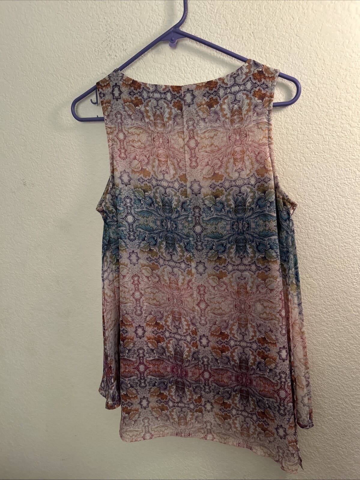 Women’s Zach and Rachel small top - Thumbnail 3