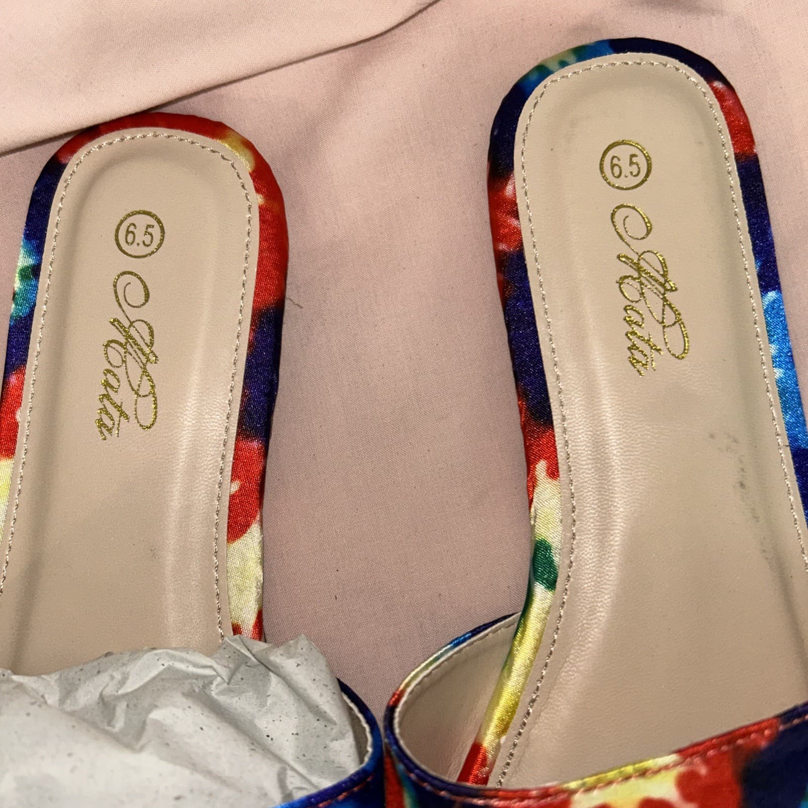 Women’s Rainbow Tie Dye Shoes Mata 6 1/2 - Thumbnail 2