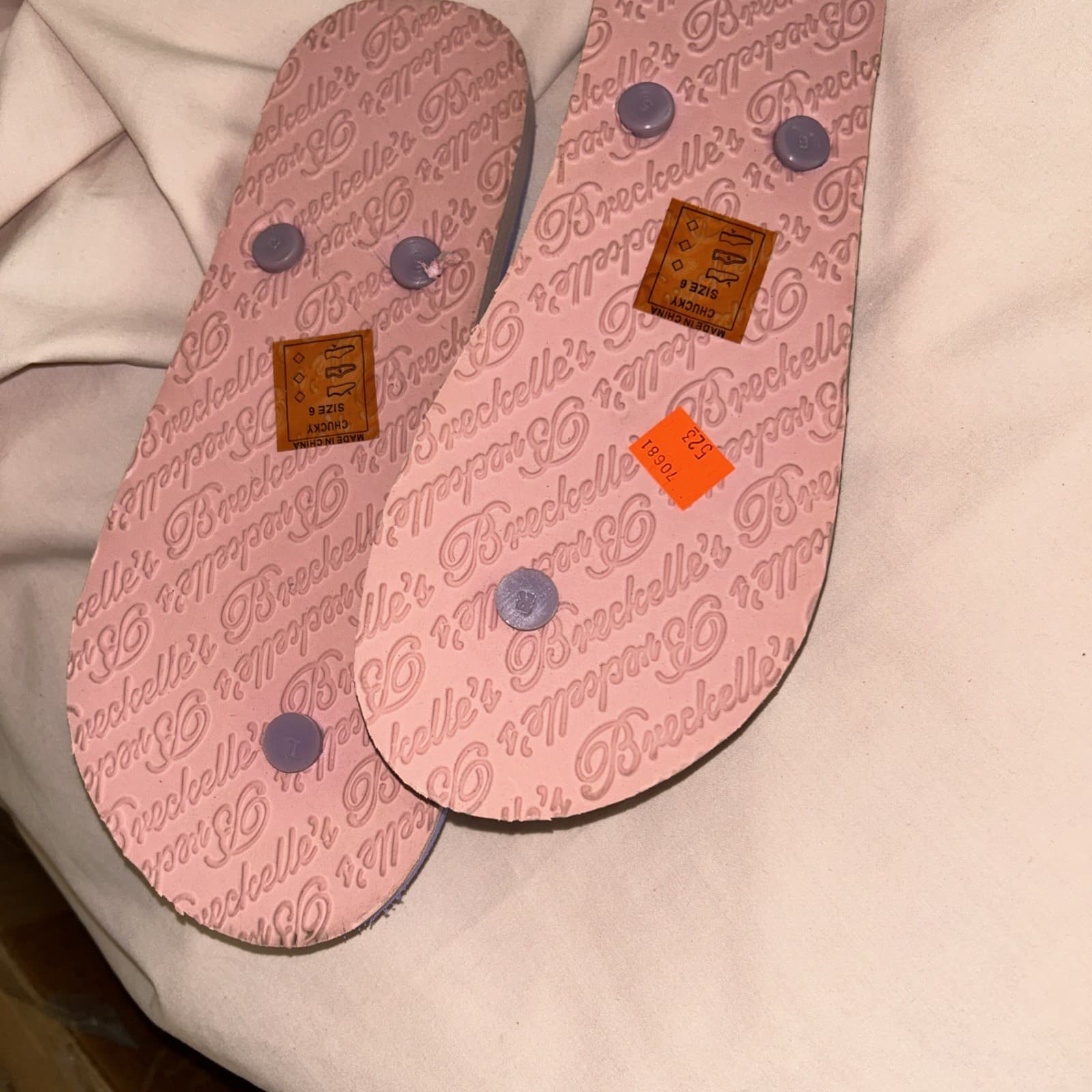 Women’s Chucky Flip Flops New Size 6 Breckelles - Thumbnail 2