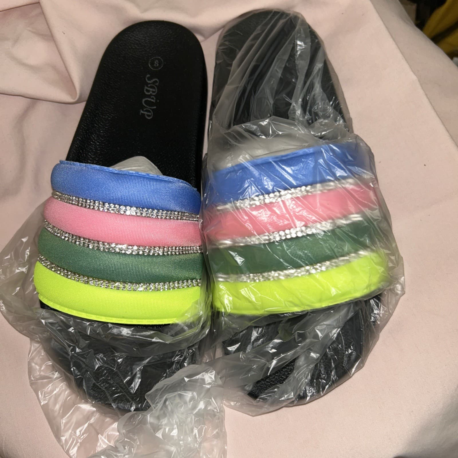 DD Lucita Slides New Size 8 Black