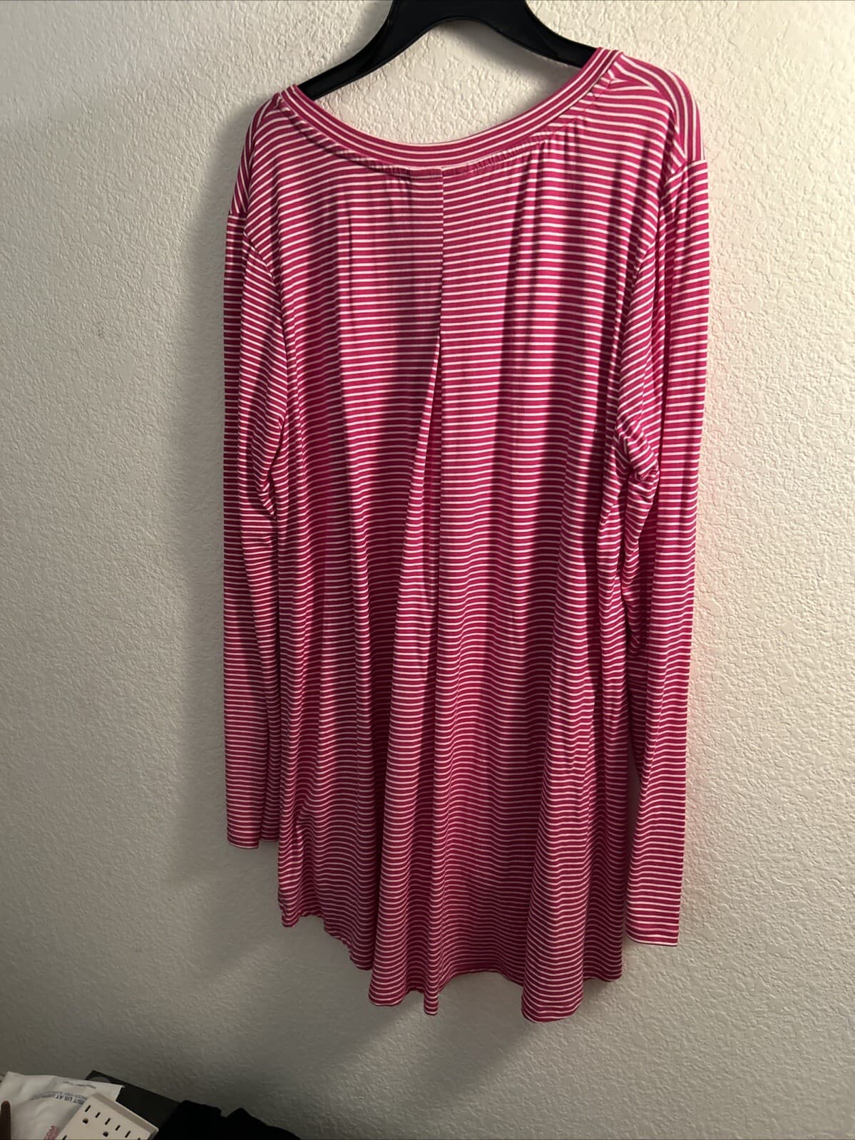 Women’s medium pink striped long sleeve pullover new Striped - Thumbnail 3