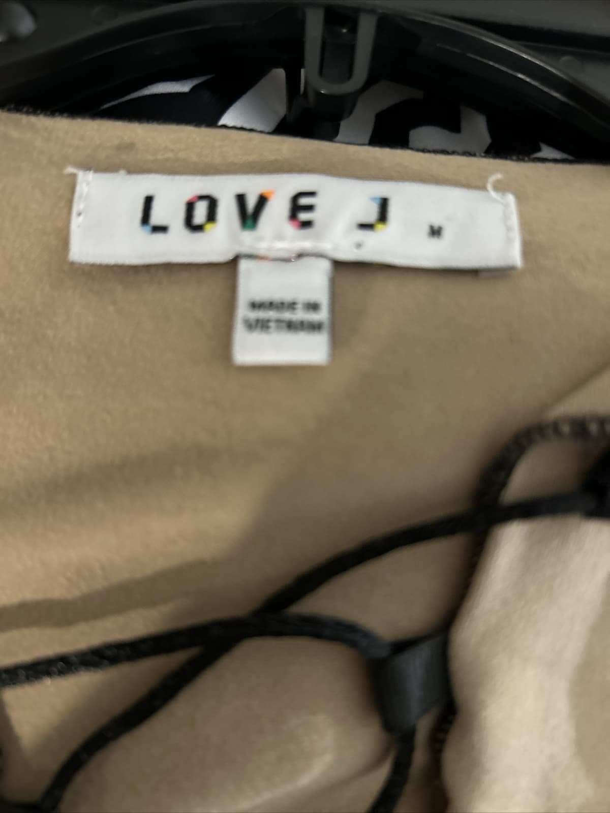 Women’s Medium Love J Top New - Thumbnail 3