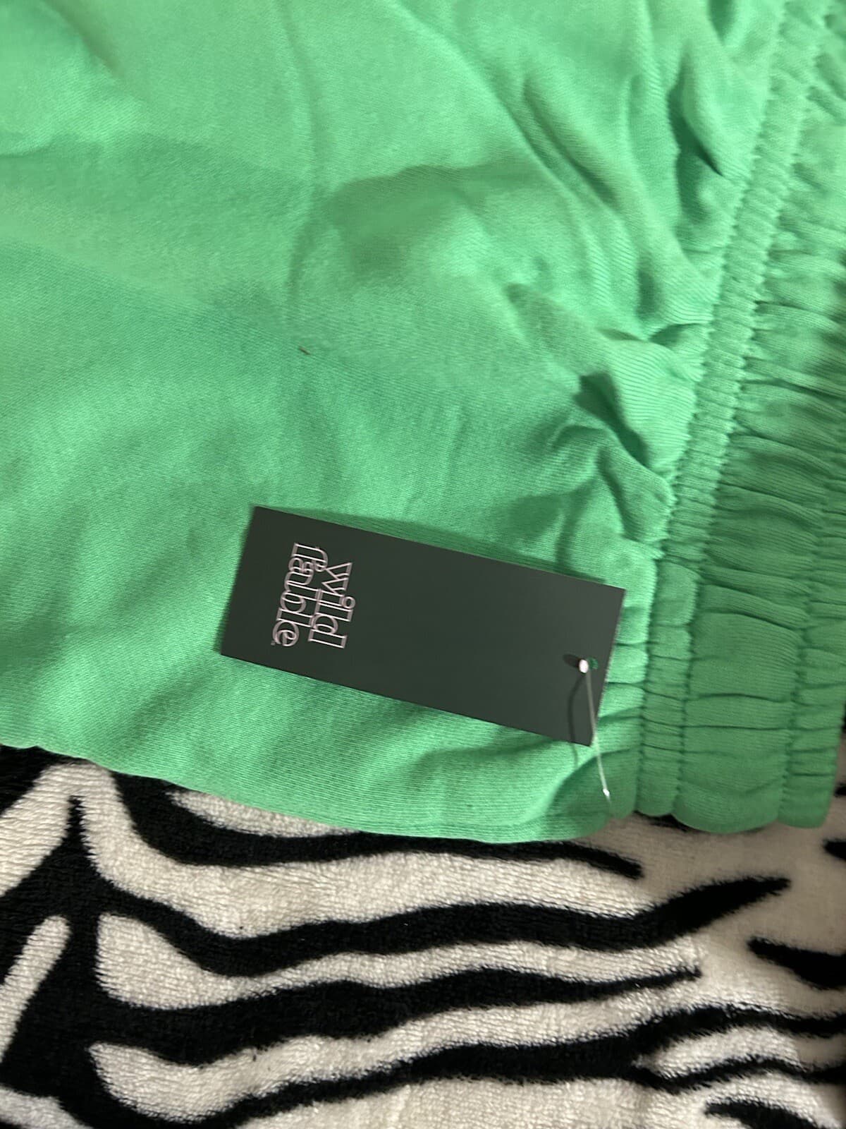 Women’s Stretch Shorts Oahu Honolulu Green Shorts NWT 2x - Thumbnail 6