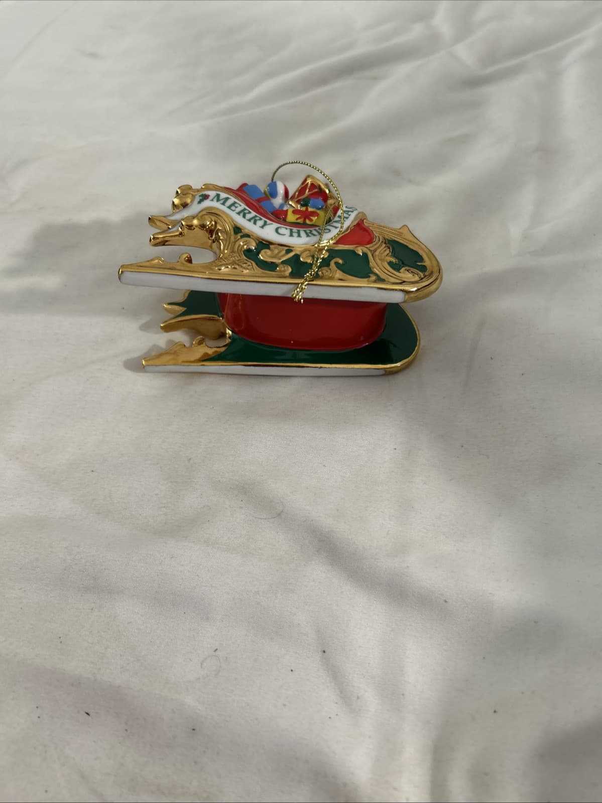 A 2005 Yorkie Christmas sleigh - Thumbnail 5