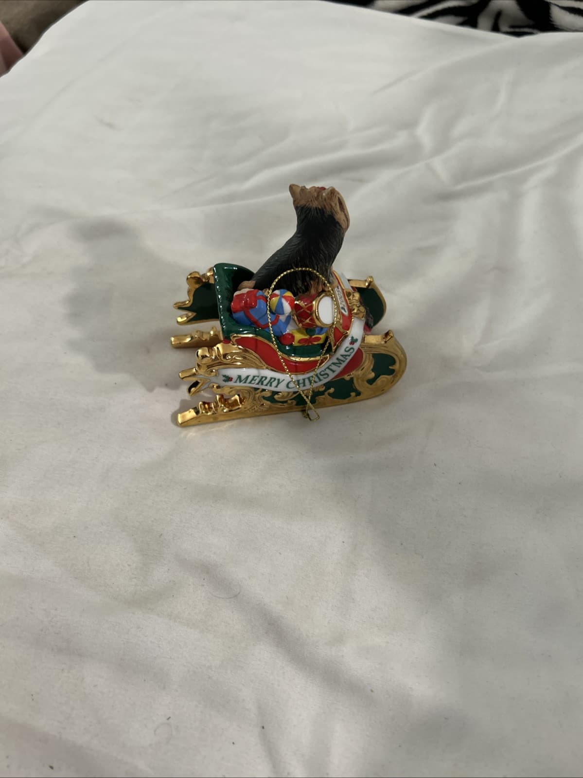 A 2005 Yorkie Christmas sleigh - Thumbnail 4
