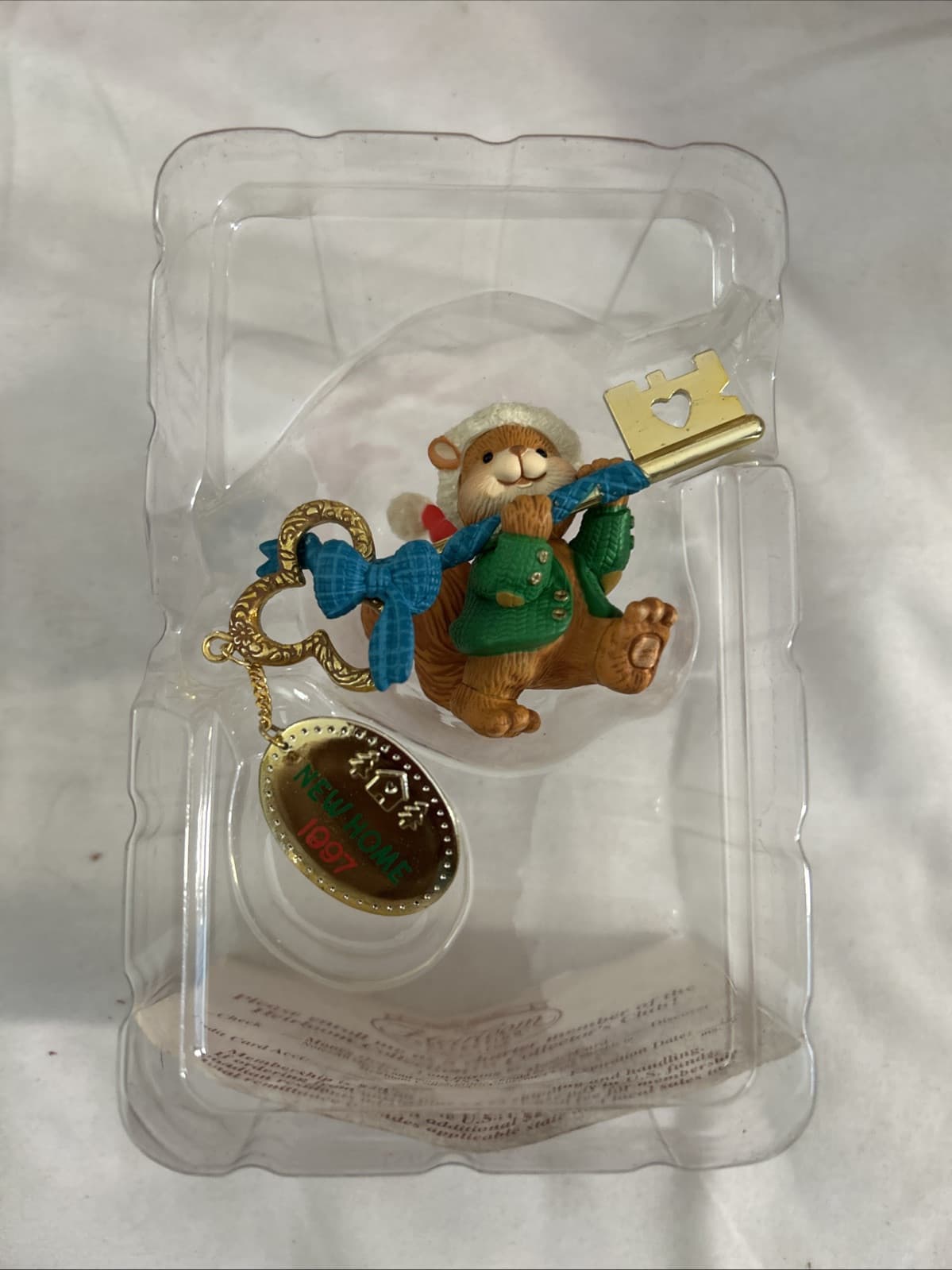 Carlton Cards 1997 Squirrel w/ Key Christmas Ornament with Box - Thumbnail 3
