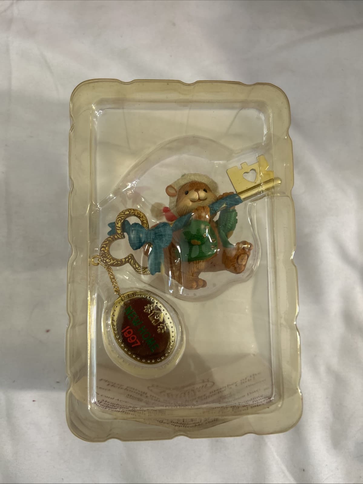 Carlton Cards 1997 Squirrel w/ Key Christmas Ornament with Box - Thumbnail 4