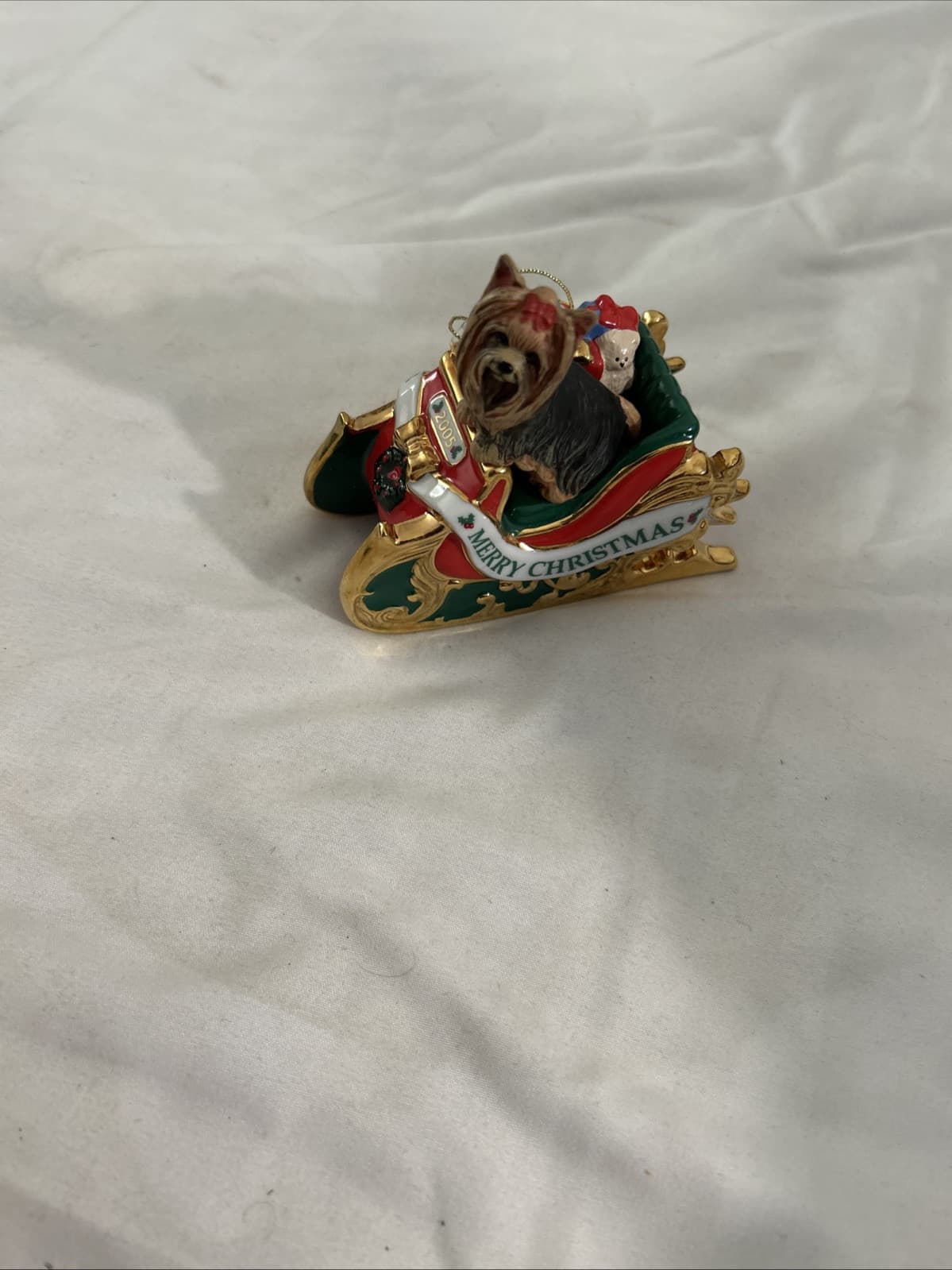 A 2005 Yorkie Christmas sleigh - Thumbnail 2
