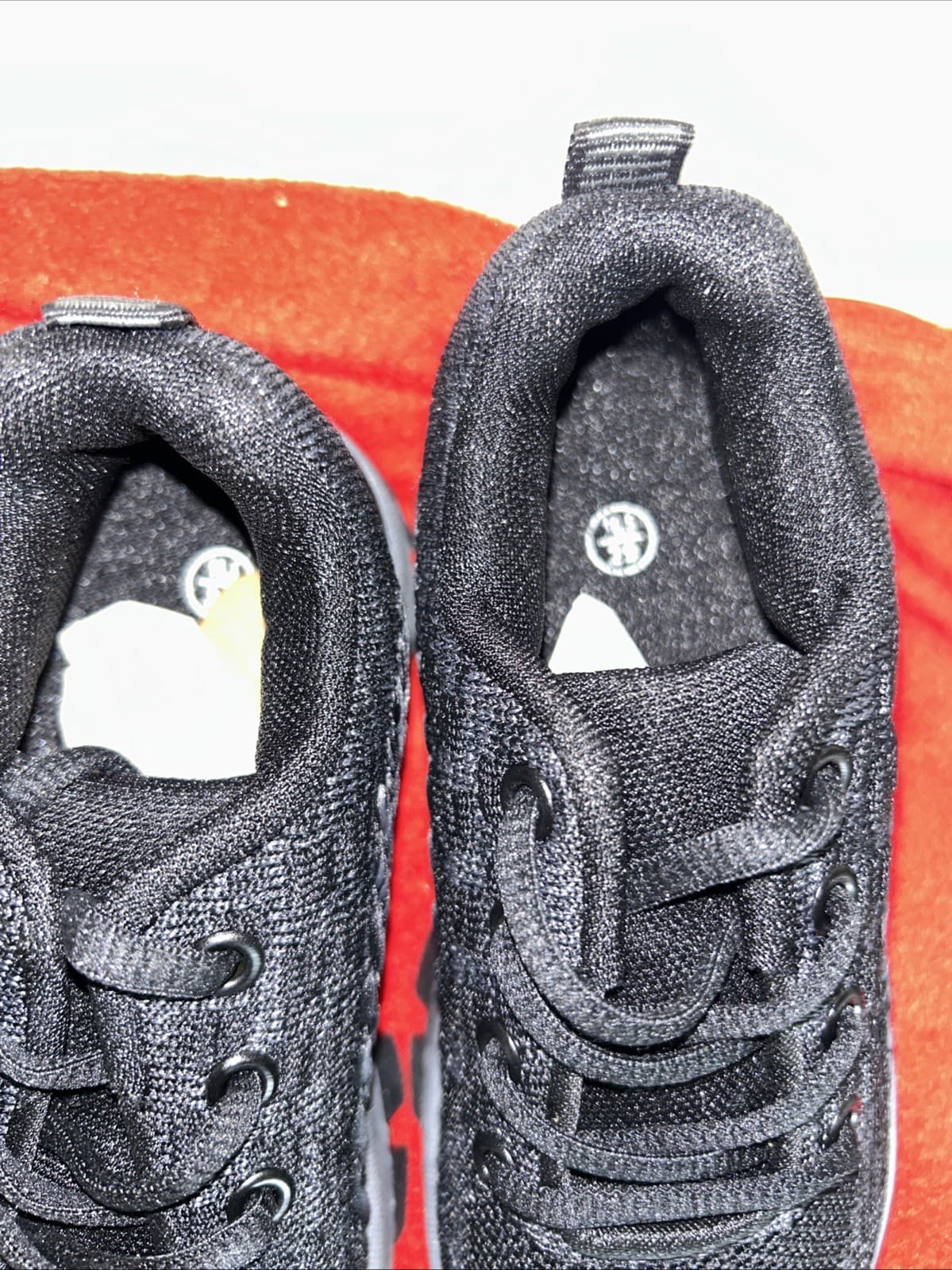 Boys Jabasic Sneakers Black And Gray Size 10 1/2 New - Thumbnail 2