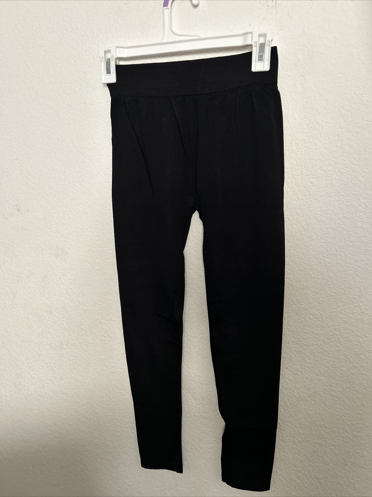 Women’s Leggings One Size Fits Most Black NWT - Thumbnail 2