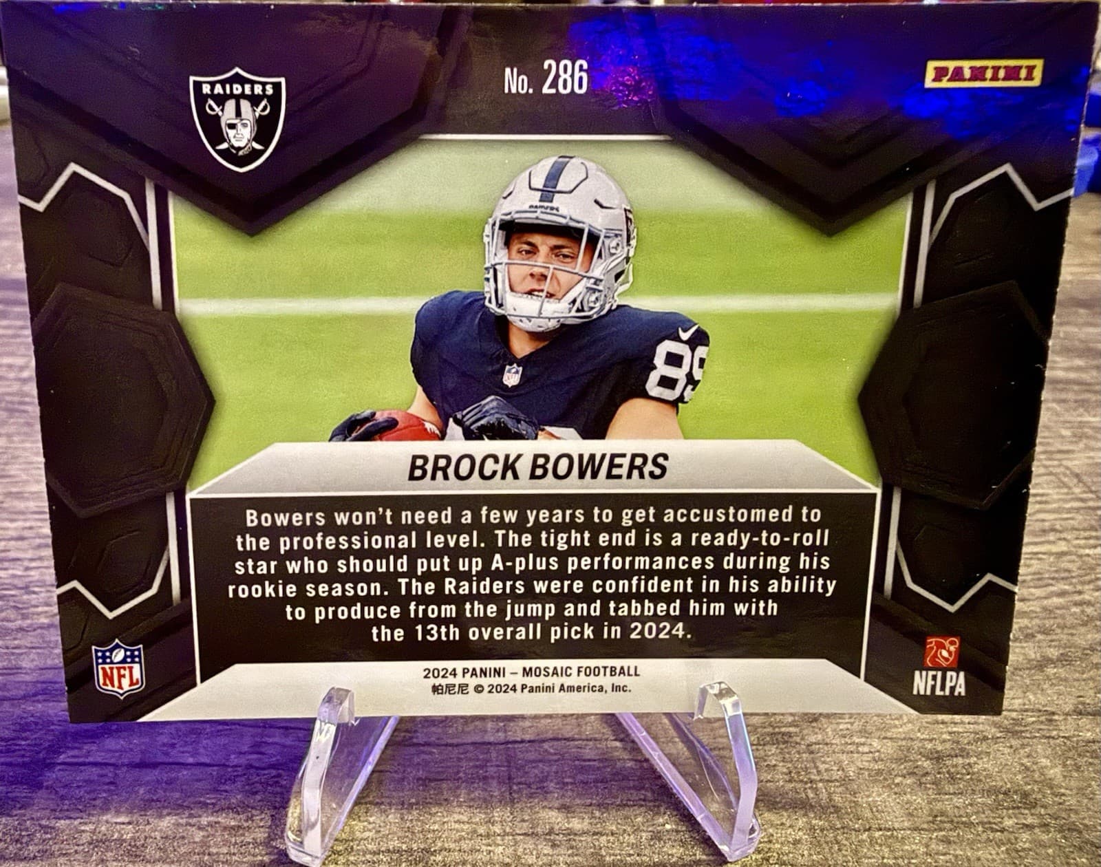2024 Panini Mosaic Silver Rookie Debut #286 Brock Bowers Las Vegas Raiders - Thumbnail 2